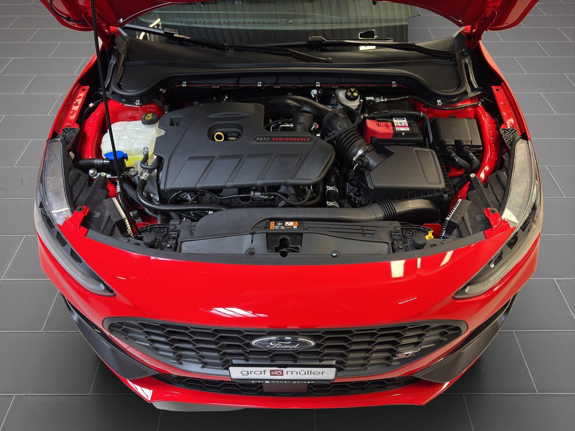 FORD Focus Station Wagon 2.3 EcoB ST X-image-23