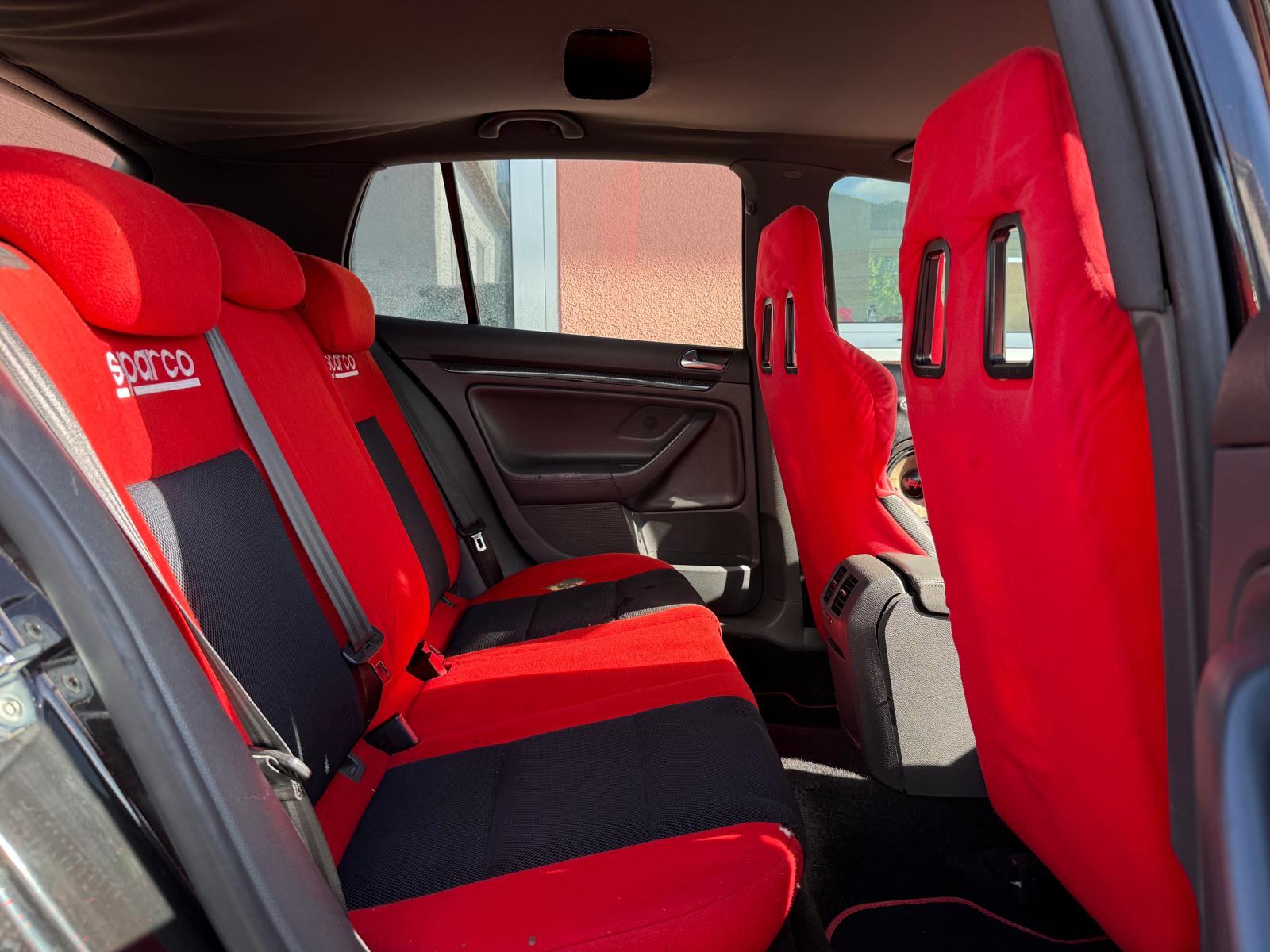 VW Golf 2.0 TFSI GTI Edition 30-image-11