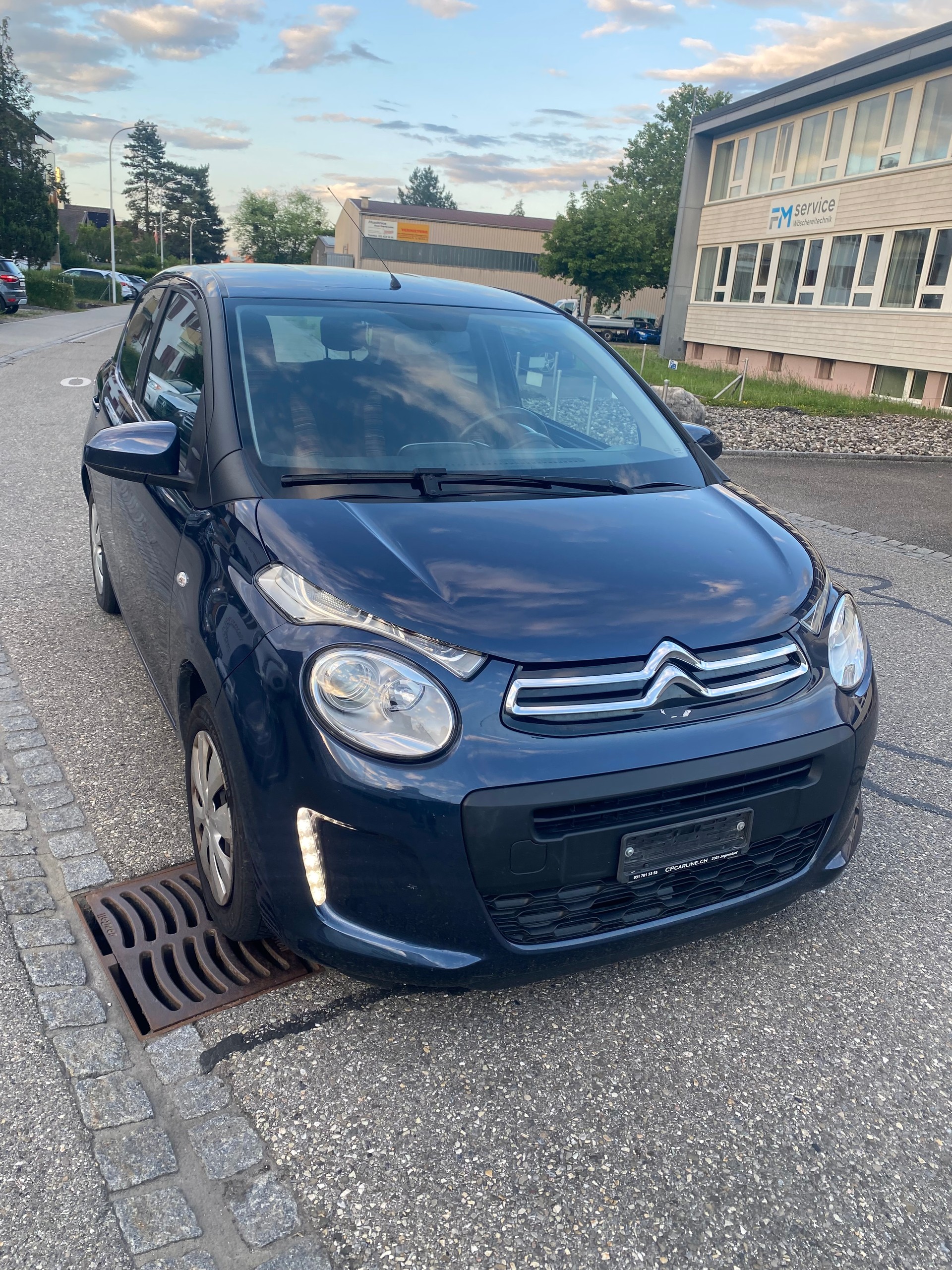 CITROEN C1 1.0 VTi ETG5 Shine Airscape-image-12