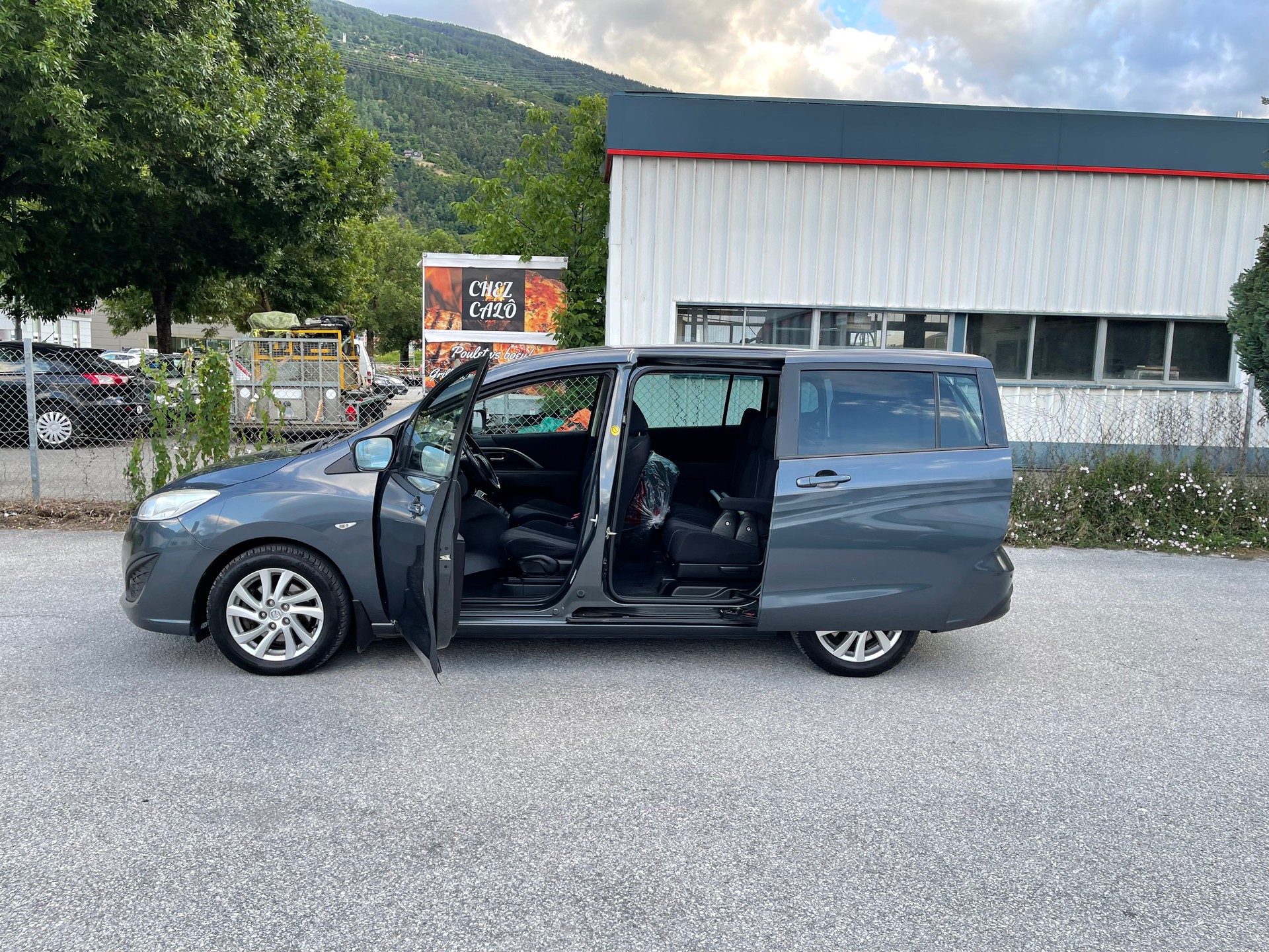 MAZDA 5 2.0 16V Sport-showroom-element-3