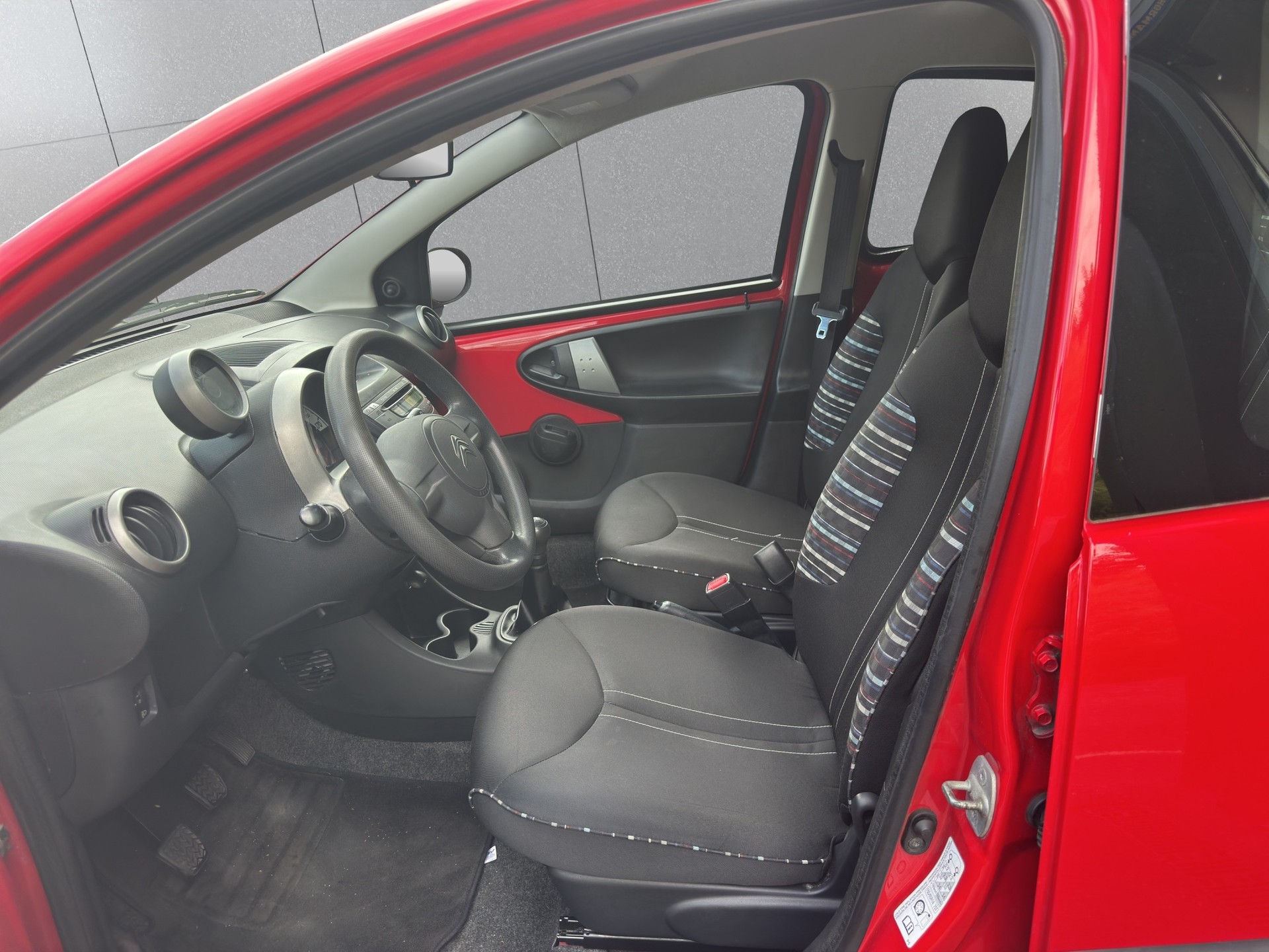 CITROEN C1 1.0i Exclusive-image-8