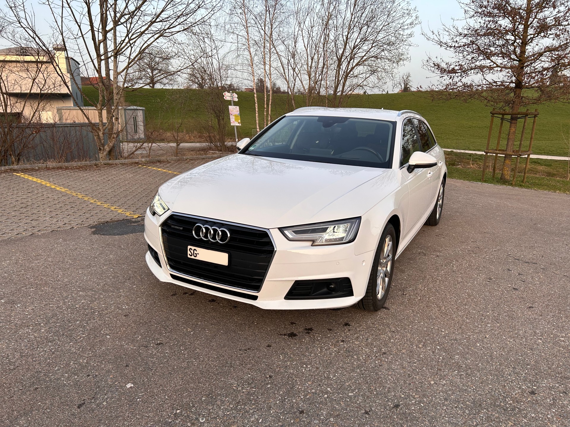 AUDI A4 Avant 2.0 TDI quattro S-tronic-image-7