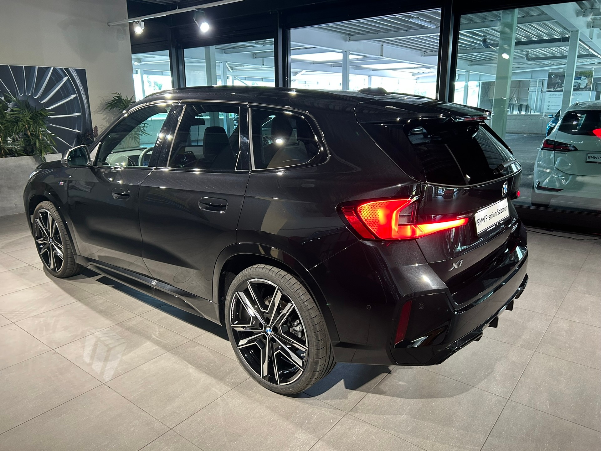 BMW X1 xDrive 23d 48V M Sport-image-7