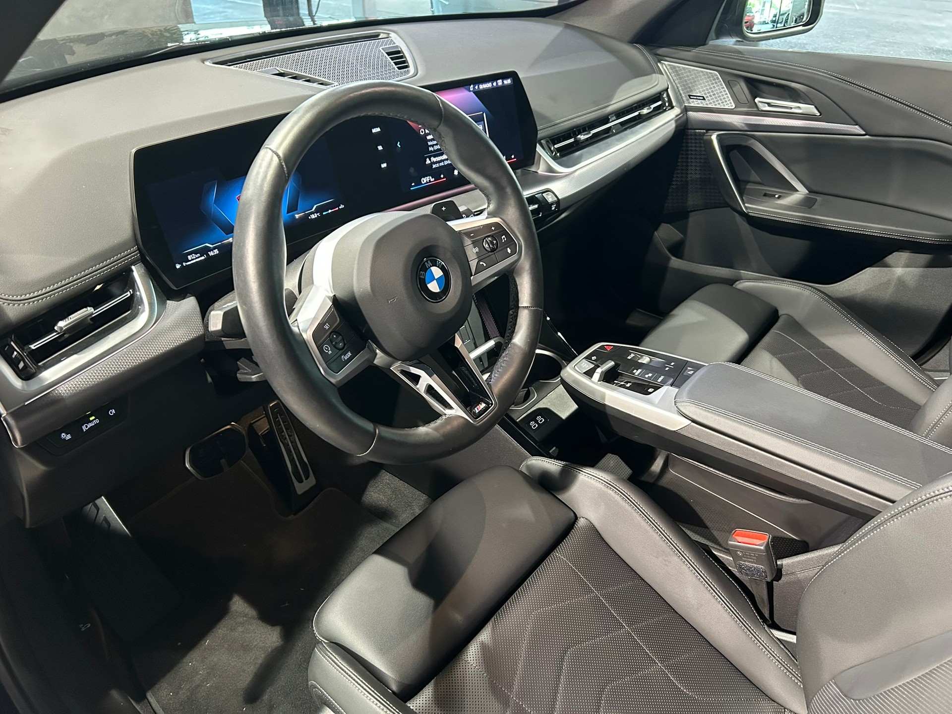 BMW X1 xDrive 23d 48V M Sport-image-25