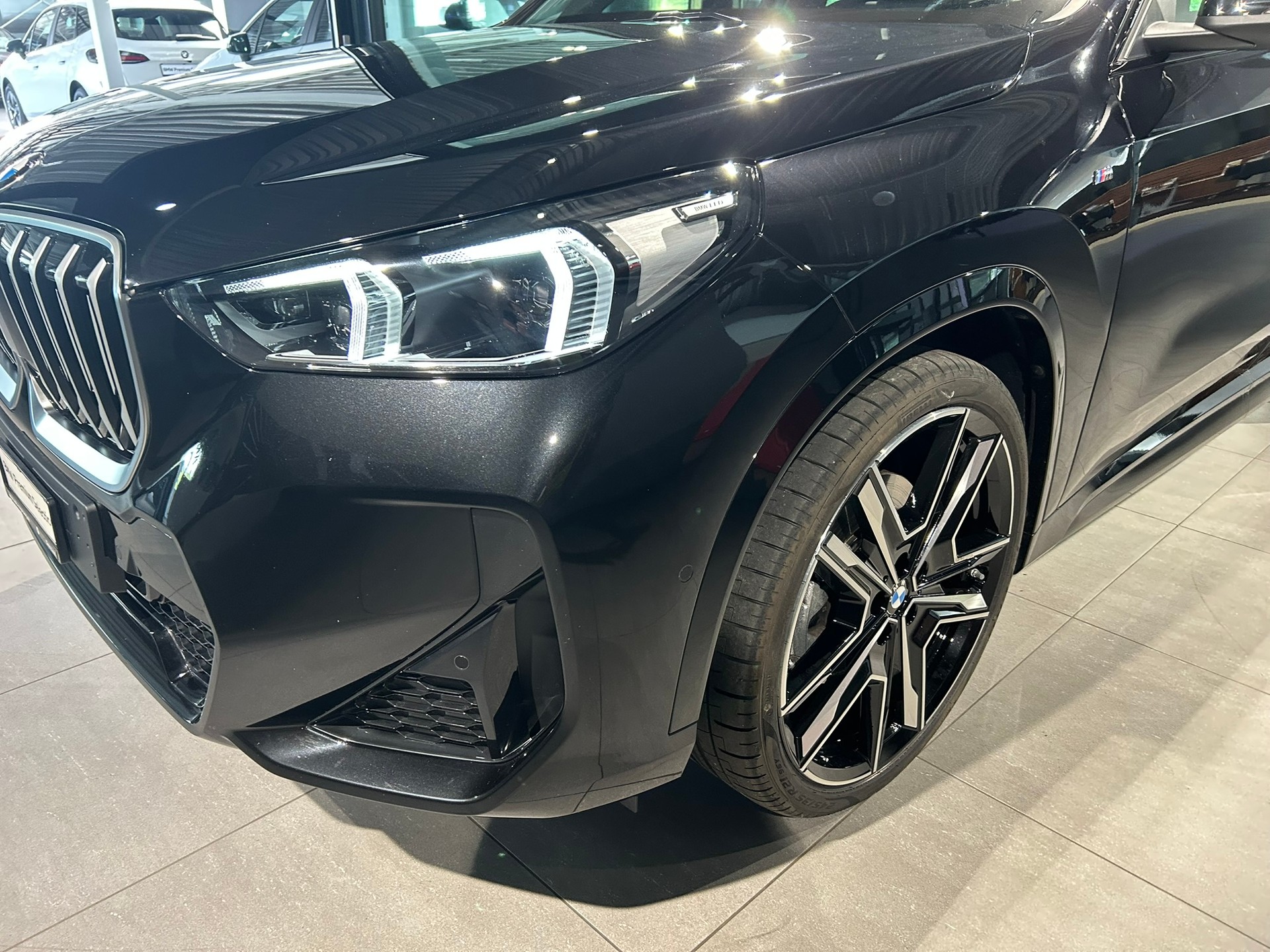 BMW X1 xDrive 23d 48V M Sport-image-22