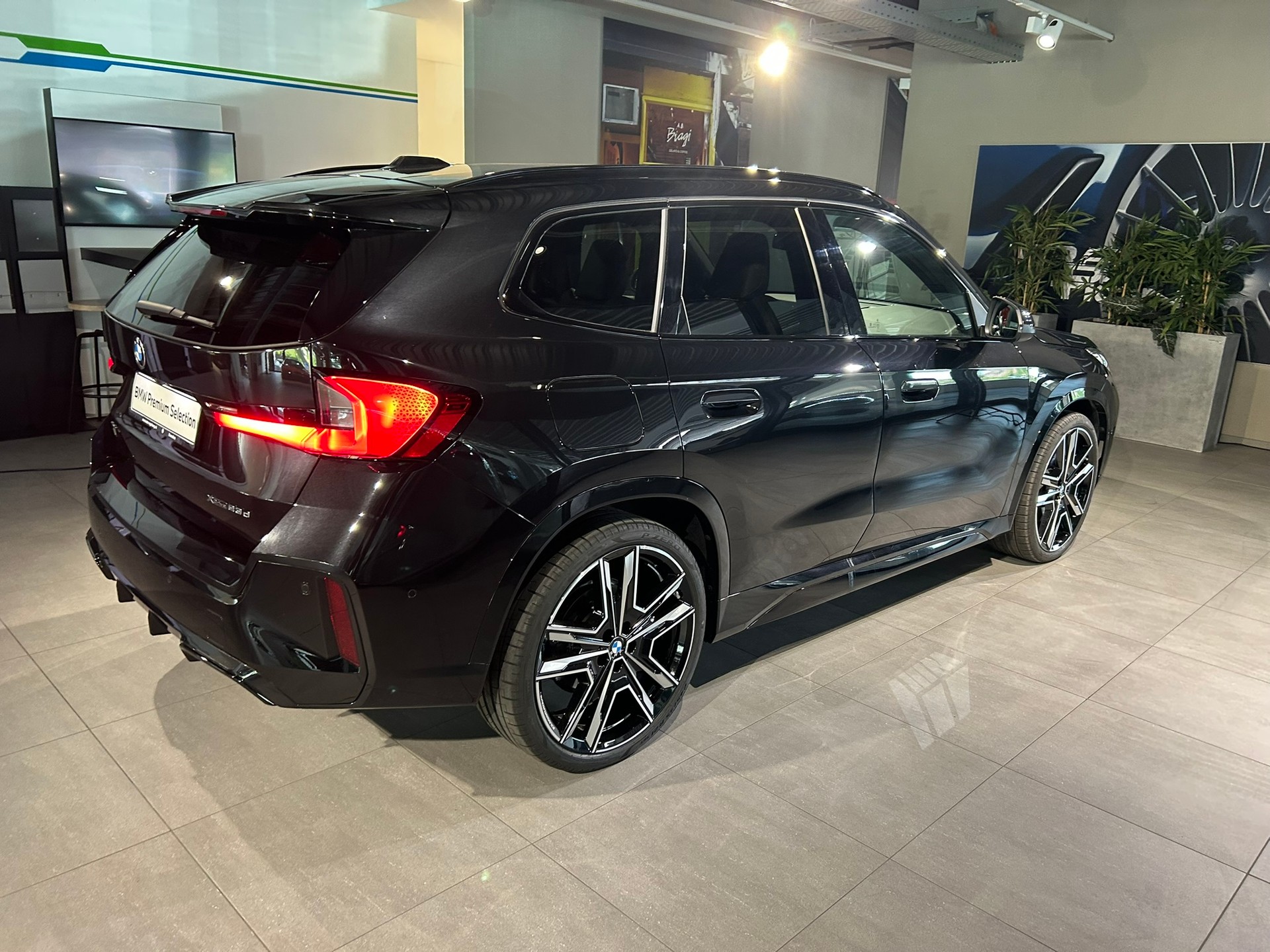 BMW X1 xDrive 23d 48V M Sport-image-13