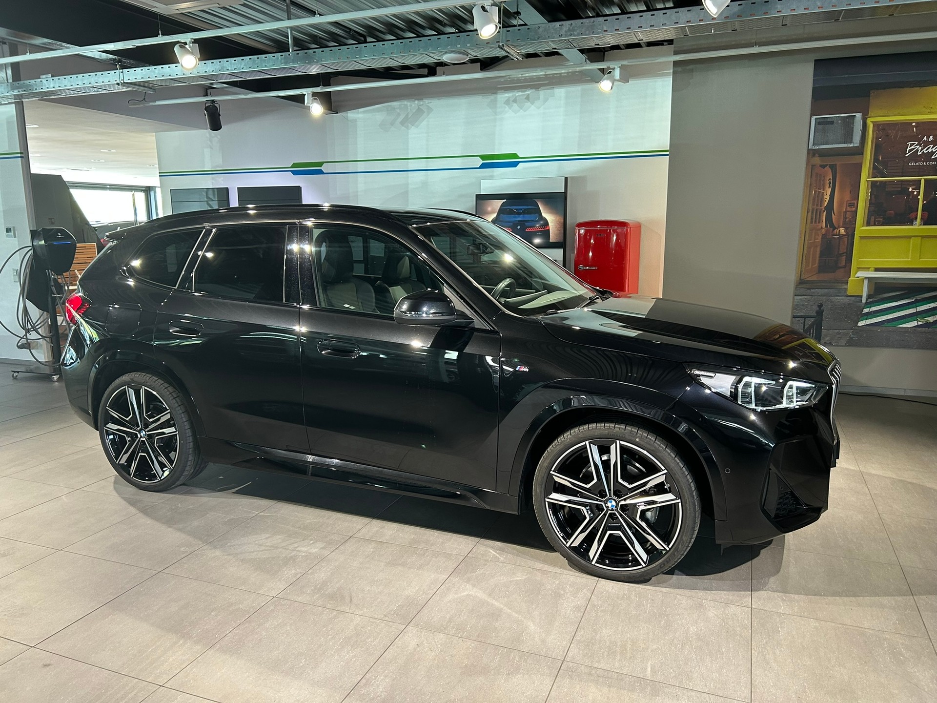 BMW X1 xDrive 23d 48V M Sport-image-6