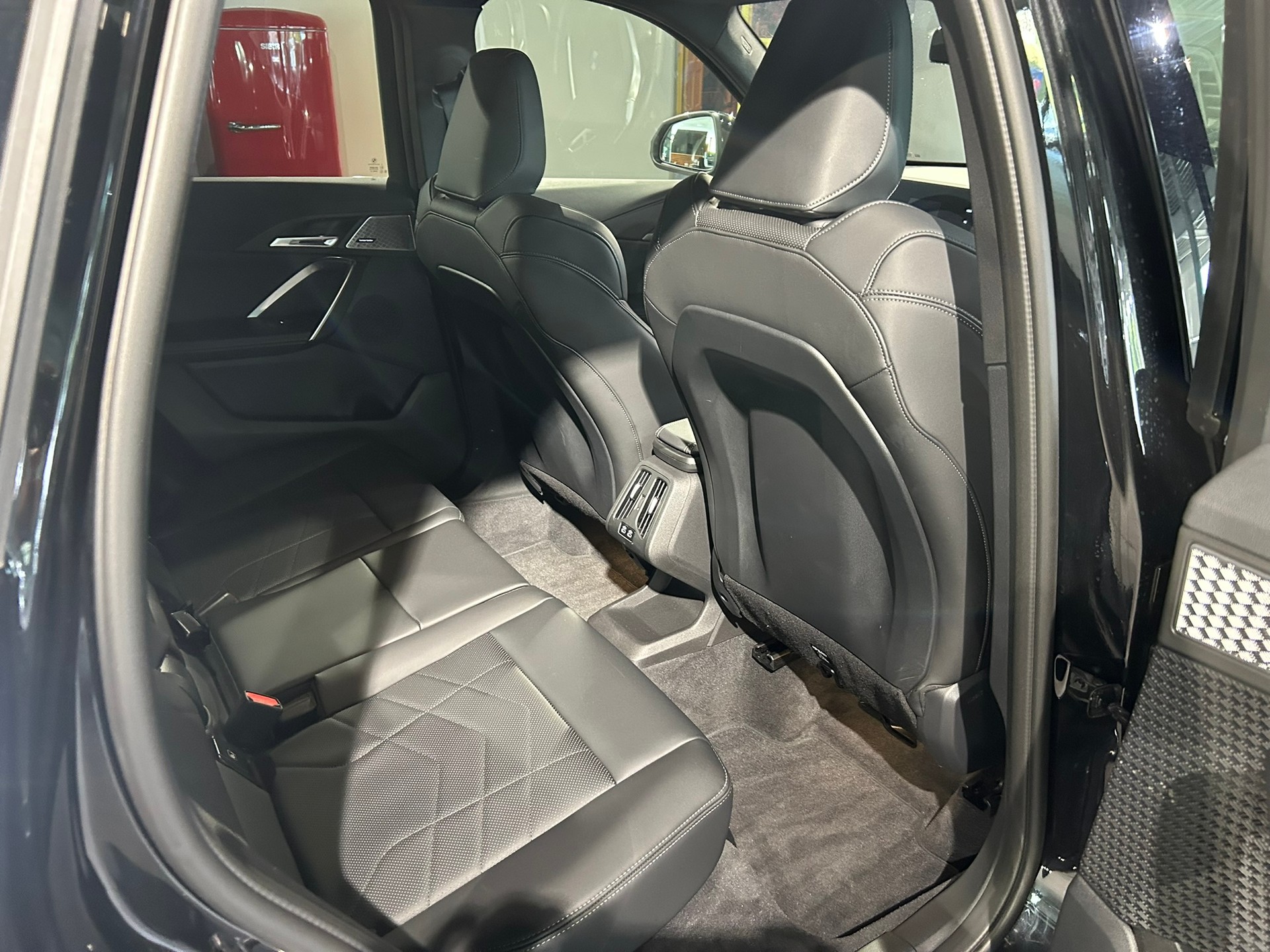 BMW X1 xDrive 23d 48V M Sport-image-18