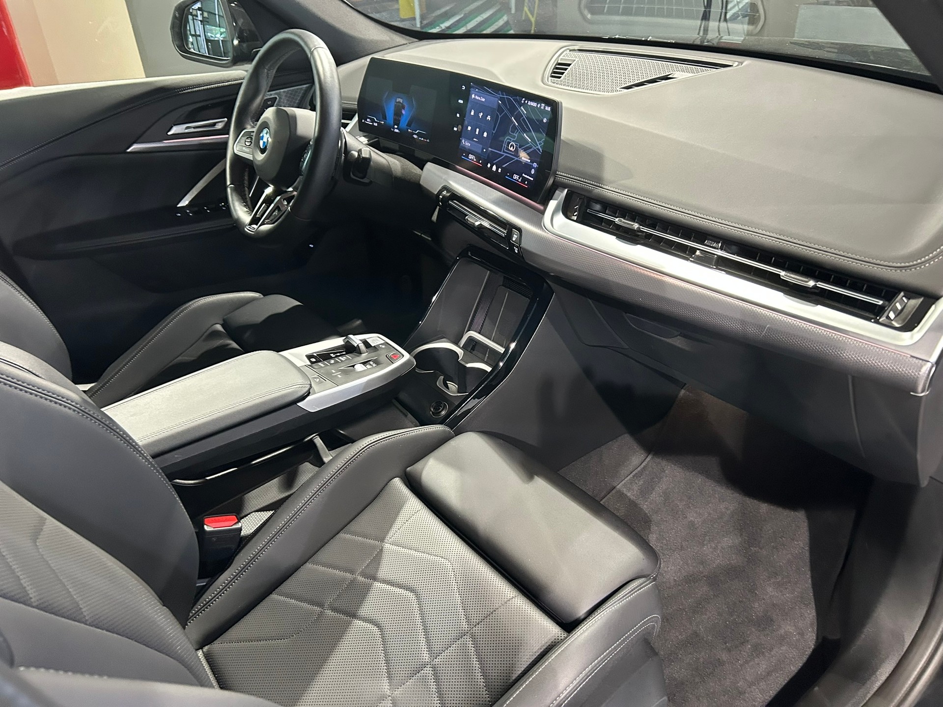 BMW X1 xDrive 23d 48V M Sport-image-30