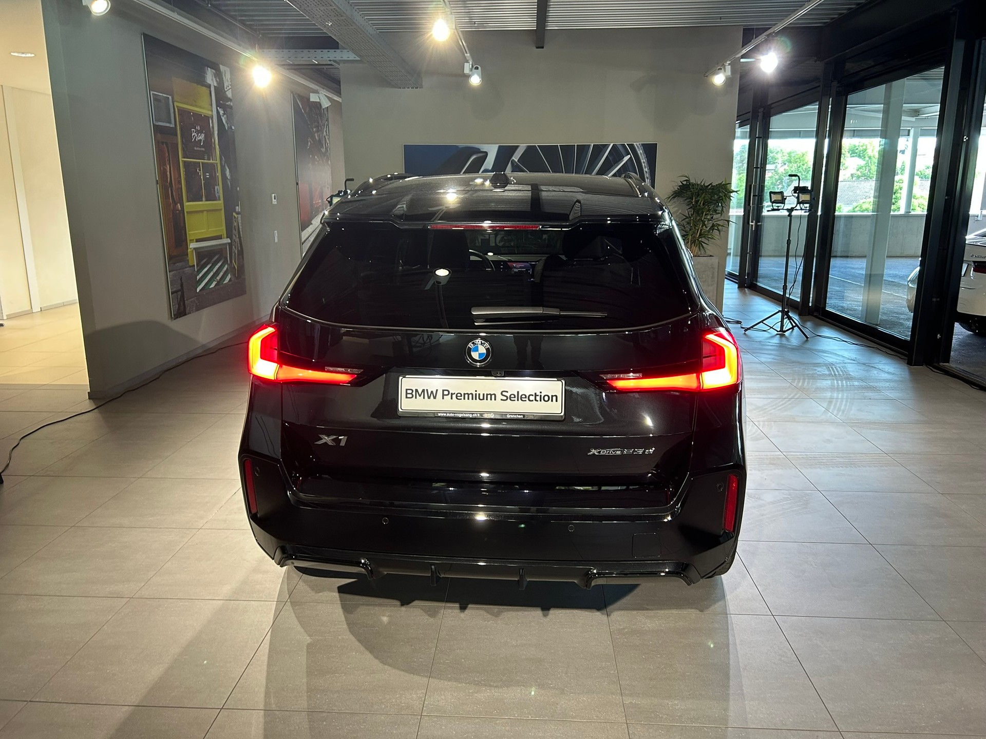 BMW X1 xDrive 23d 48V M Sport-image-10