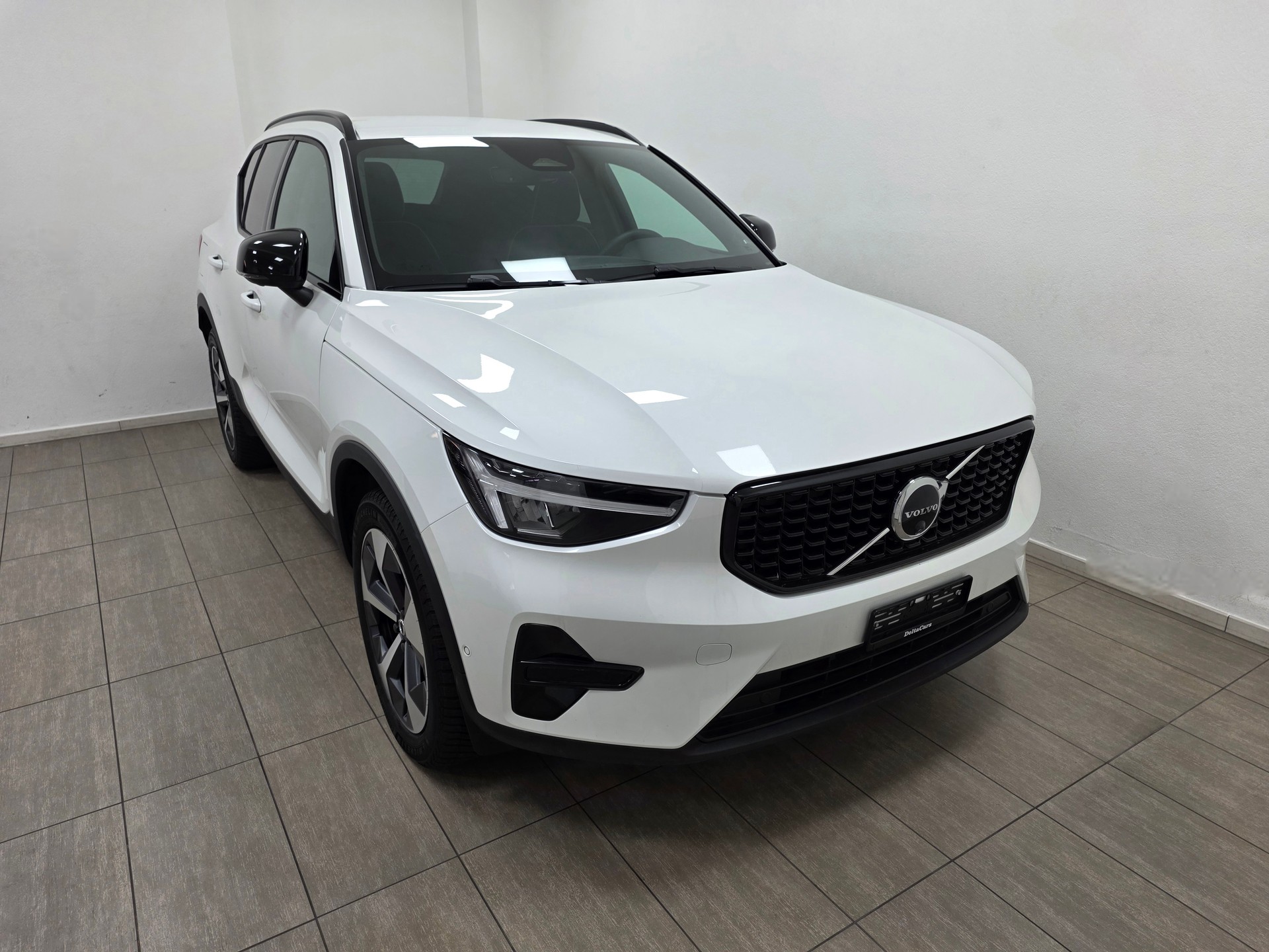 VOLVO XC40 B3 Benzin Mild Hybrid Xcite DCT