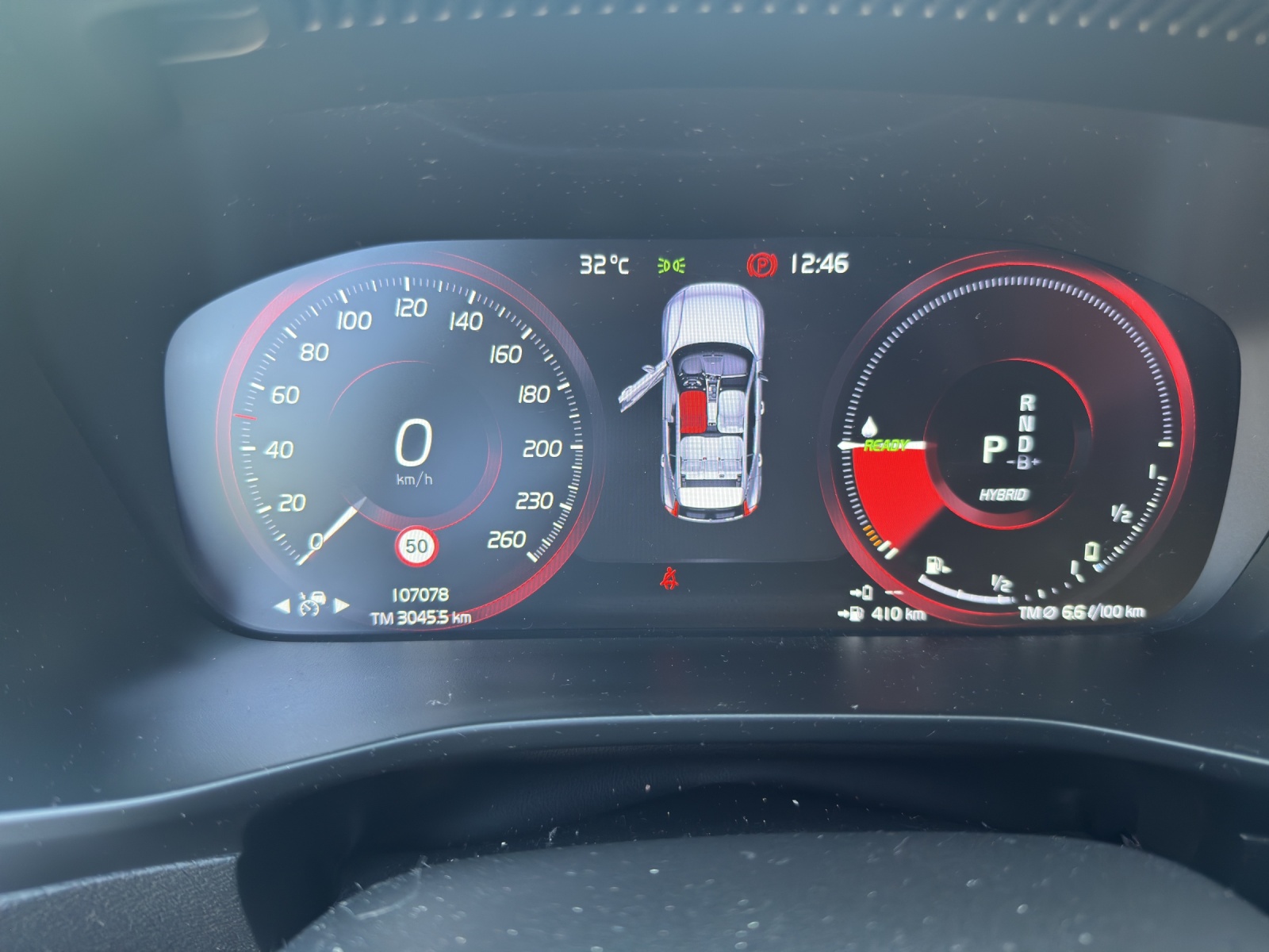 VOLVO XC40 T4 TwE Inscription Expression DCT-image-14
