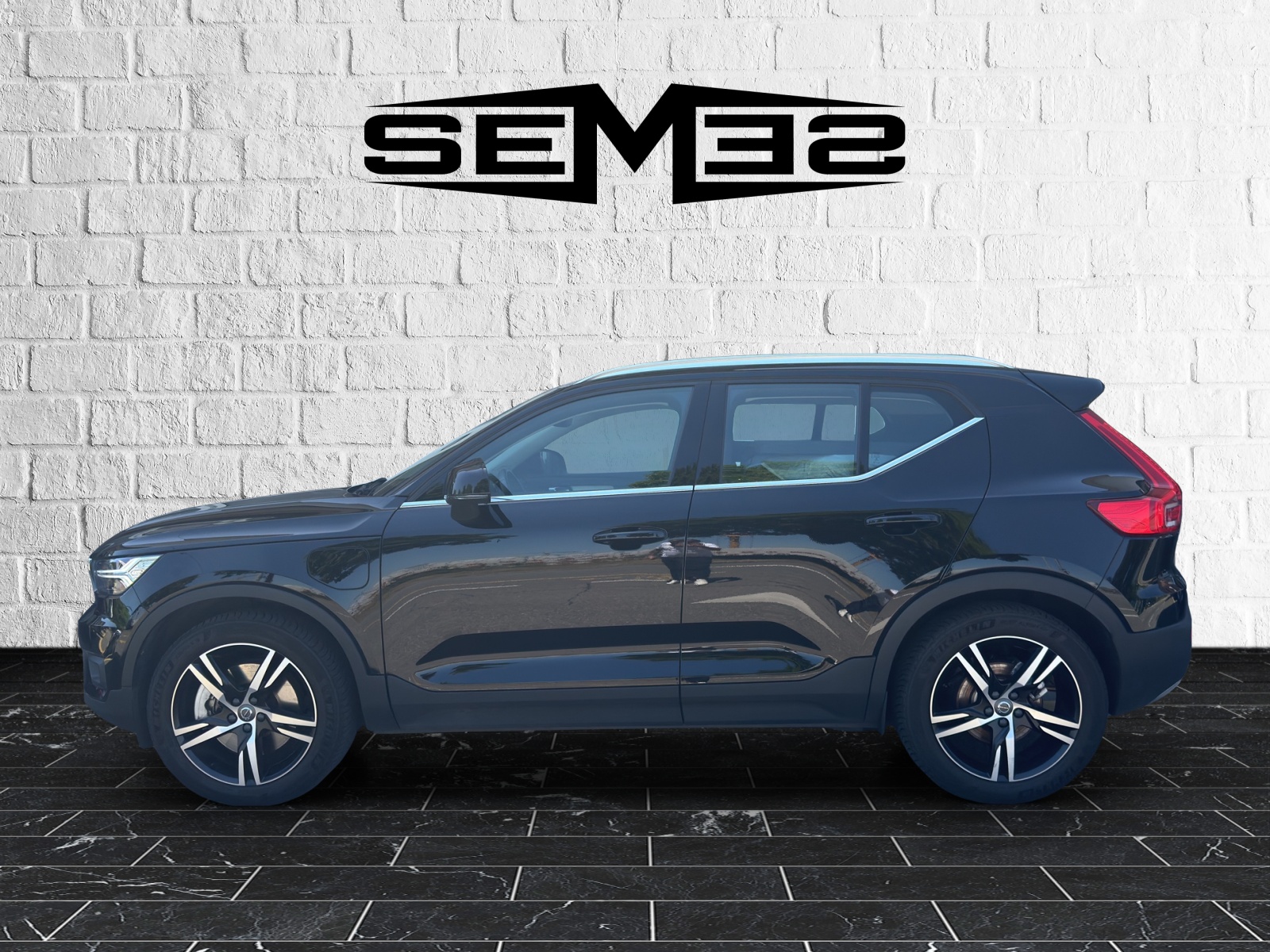 VOLVO XC40 T4 TwE Inscription Expression DCT-showroom-element-1