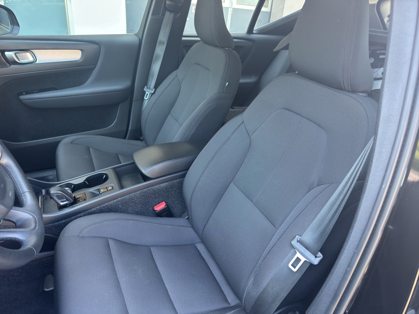 VOLVO XC40 T4 TwE Inscription Expression DCT-image-9