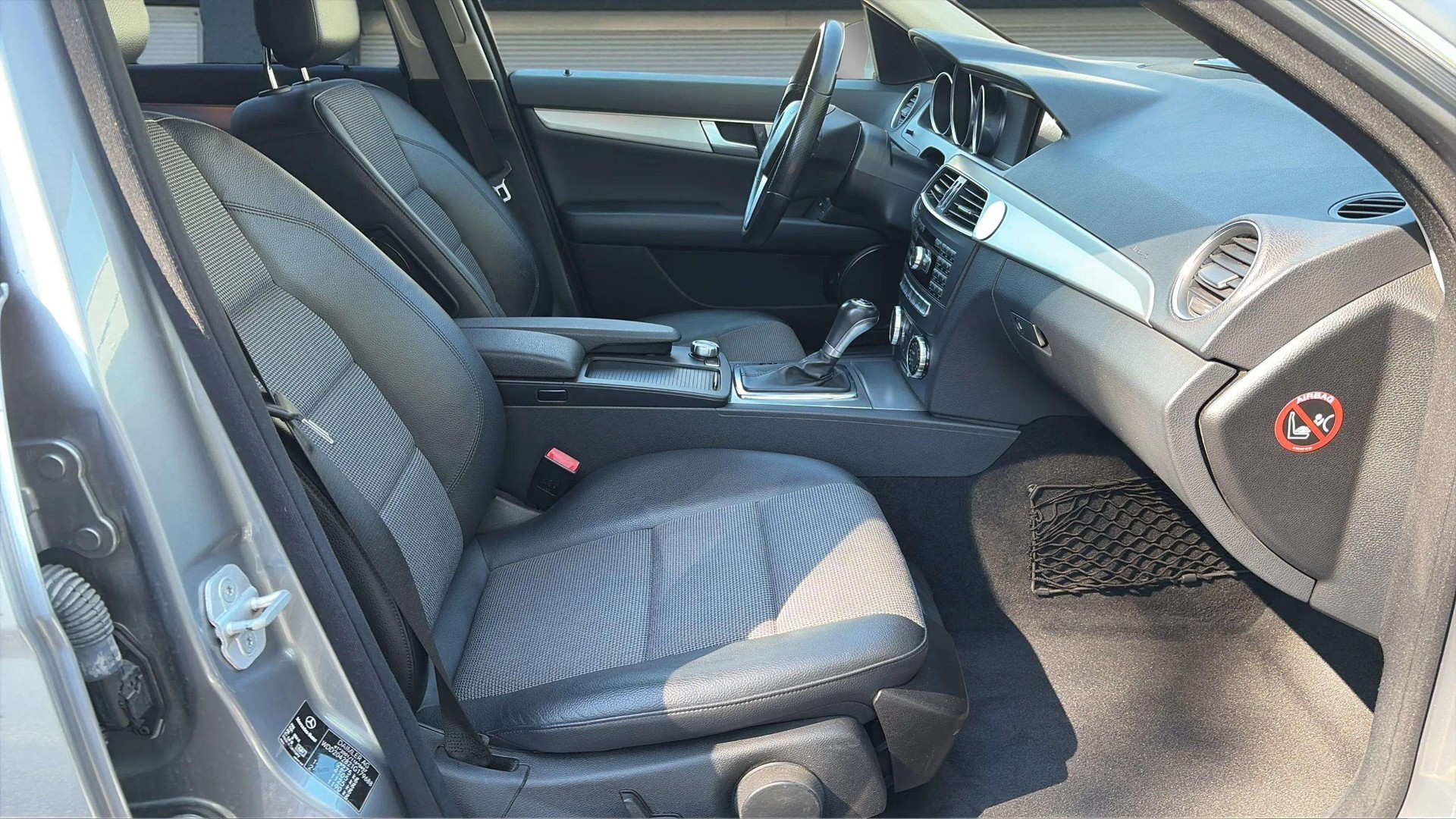 MERCEDES-BENZ C 250 CDI Avantgarde 4Matic 7G-Tronic mit AHK-image-12