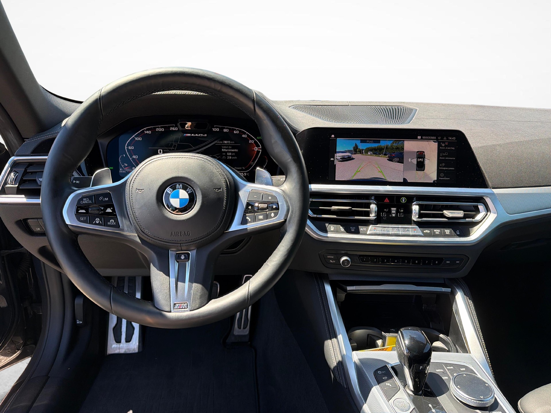 BMW M440d xDrive SAG Cabrio-image-13