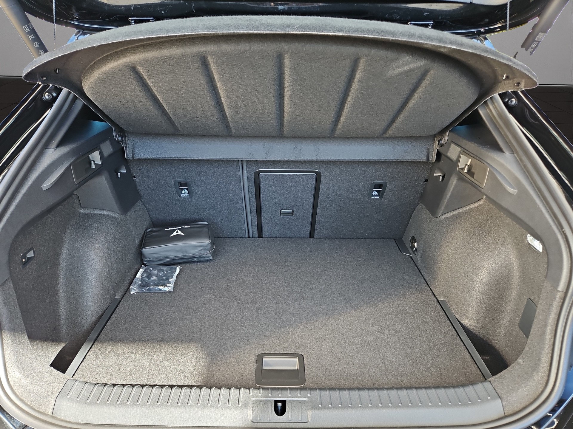 CUPRA Formentor 2.0TSI VZ 4Drive DSG-image-8