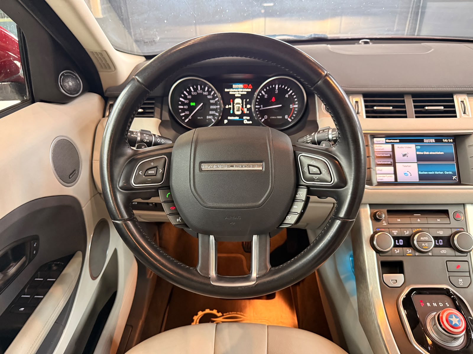 LAND ROVER Range Rover Evoque 2.2 TD4 Pure AT6-image-13