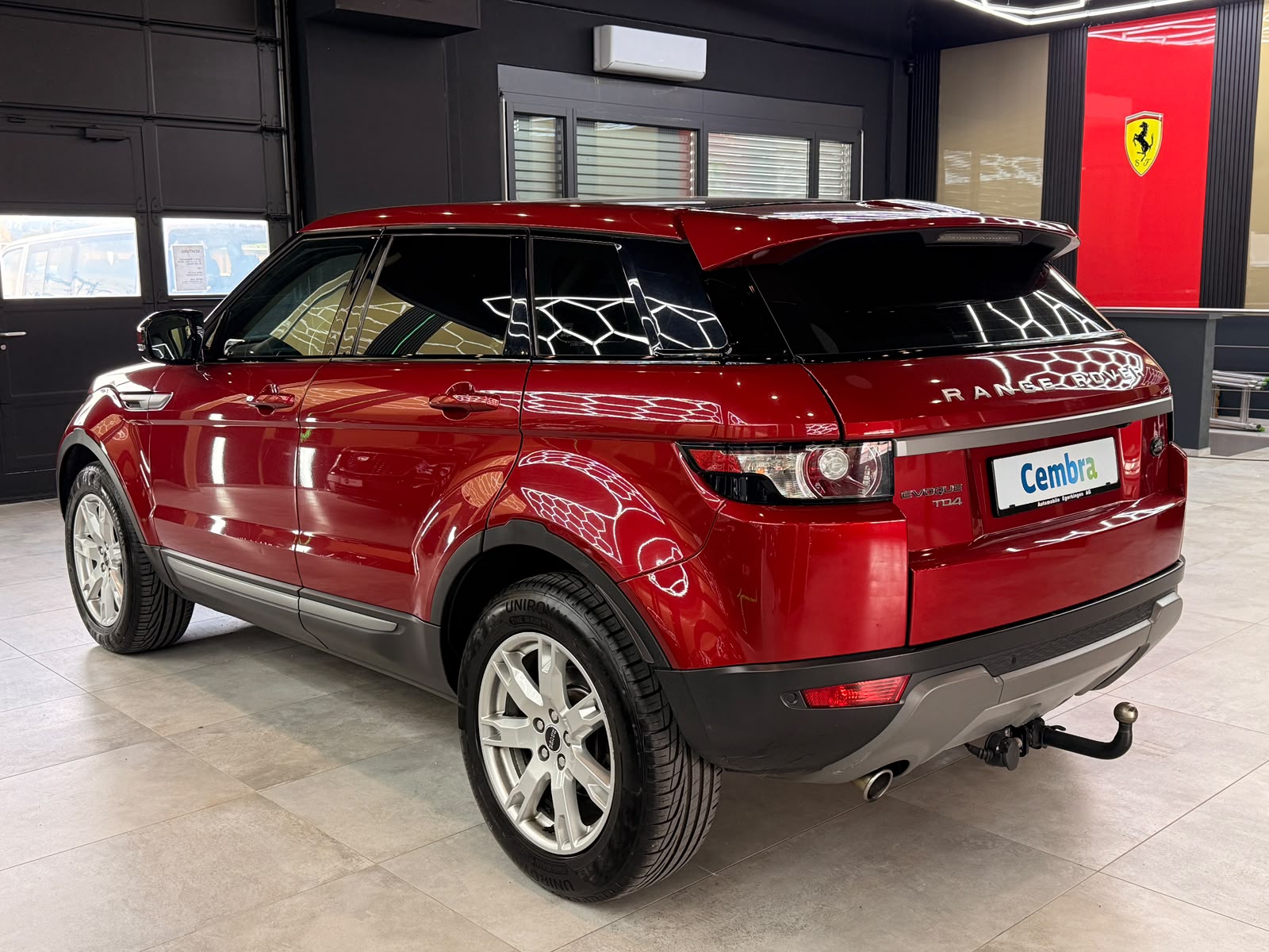 LAND ROVER Range Rover Evoque 2.2 TD4 Pure AT6-image-6