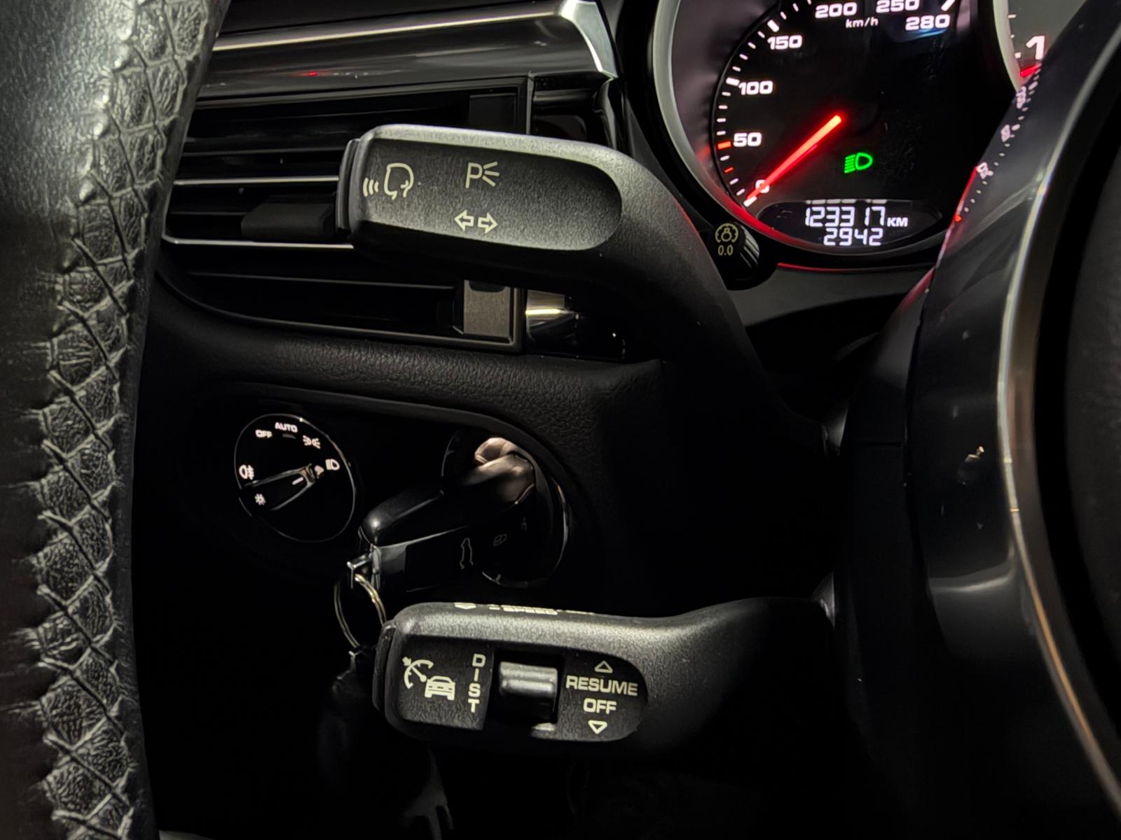 PORSCHE Macan S Limited White&Black Performance PDK 2Jahre Garantie-image-22