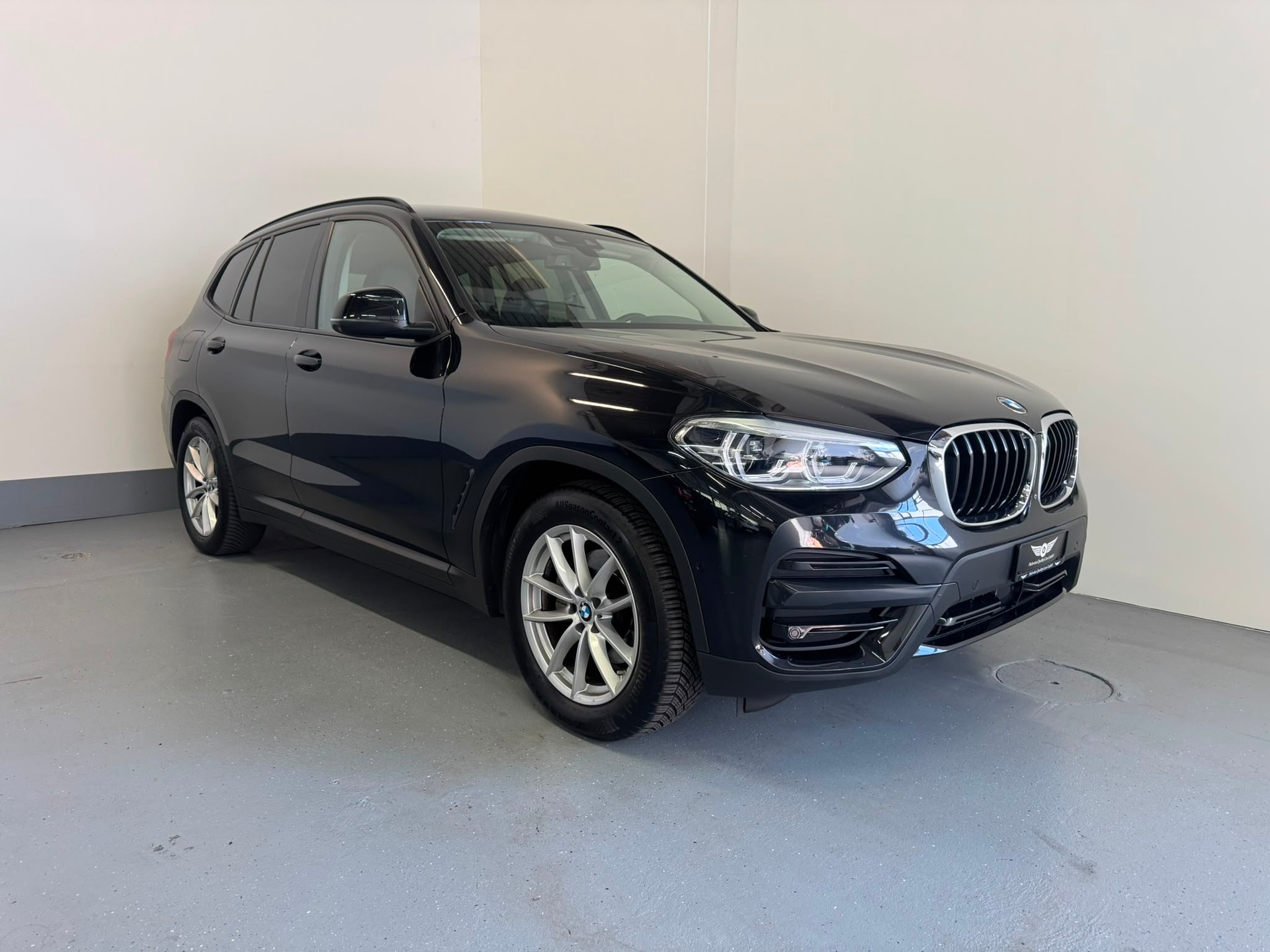BMW X3 xDrive 20d Steptronic-showroom-element-2