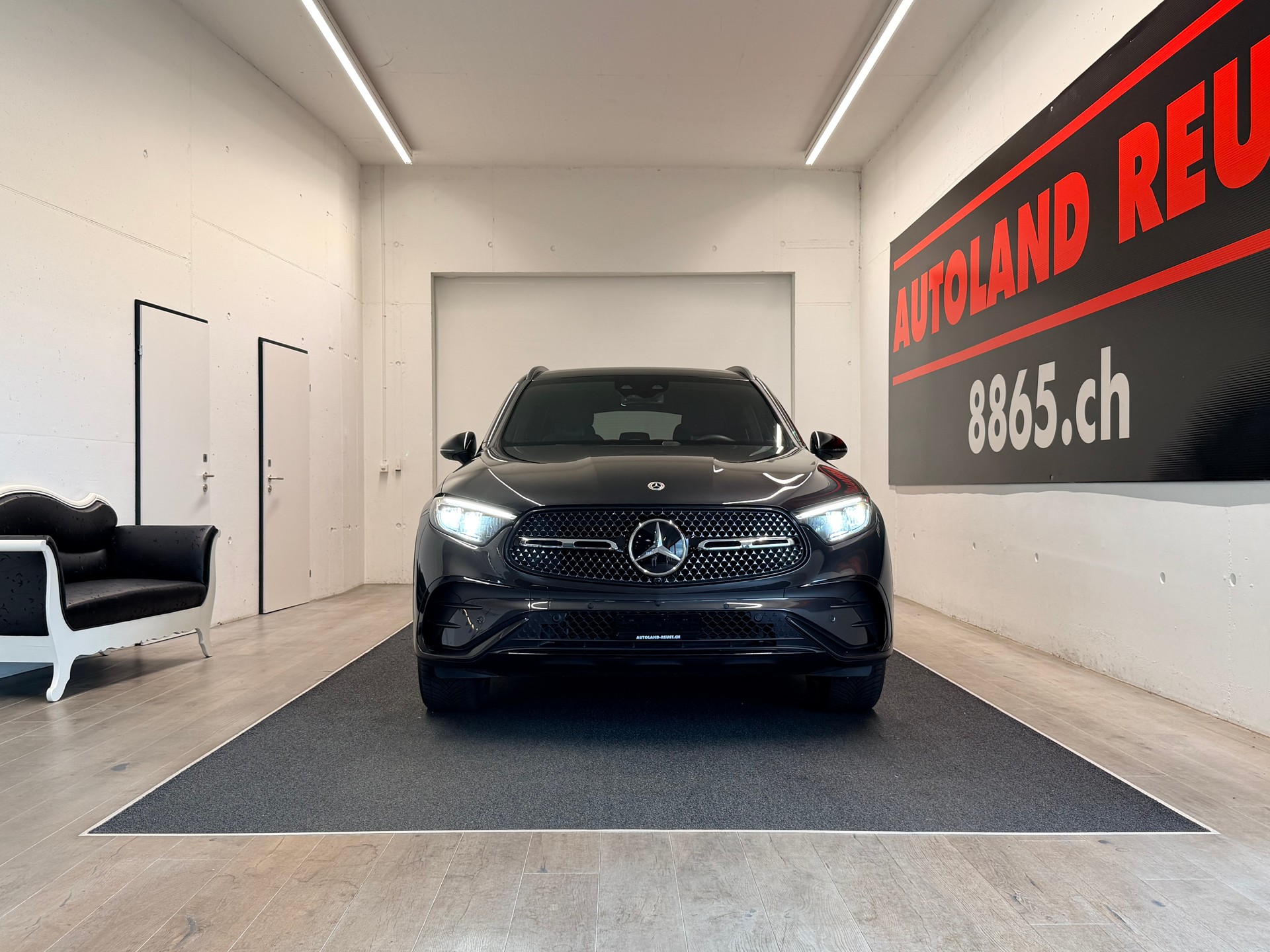 MERCEDES-BENZ GLC 300 d 4Matic 9G-Tronic-showroom-element-1