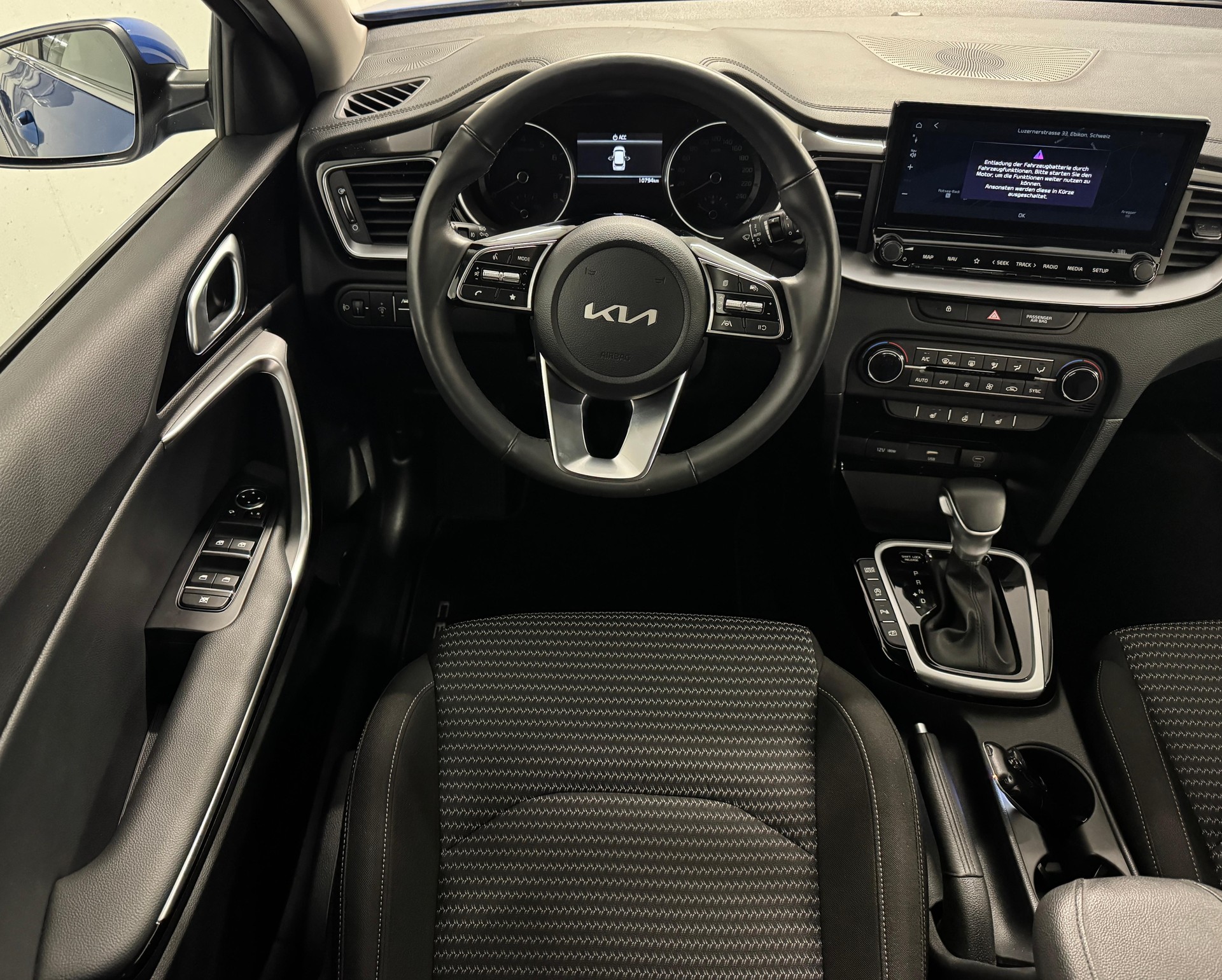 KIA Ceed SW 1.5 T-GDi MHEV Power 1,99% Leasing-showroom-element-2