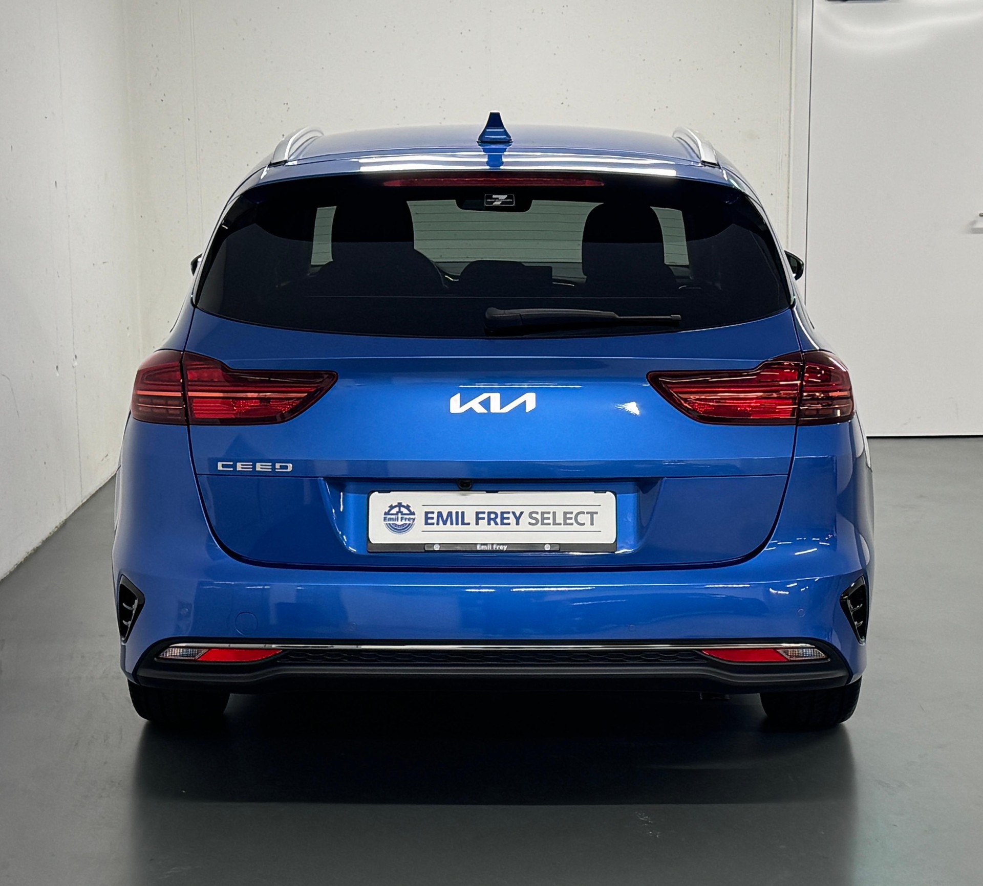 KIA Ceed SW 1.5 T-GDi MHEV Power 1,99% Leasing-image-11