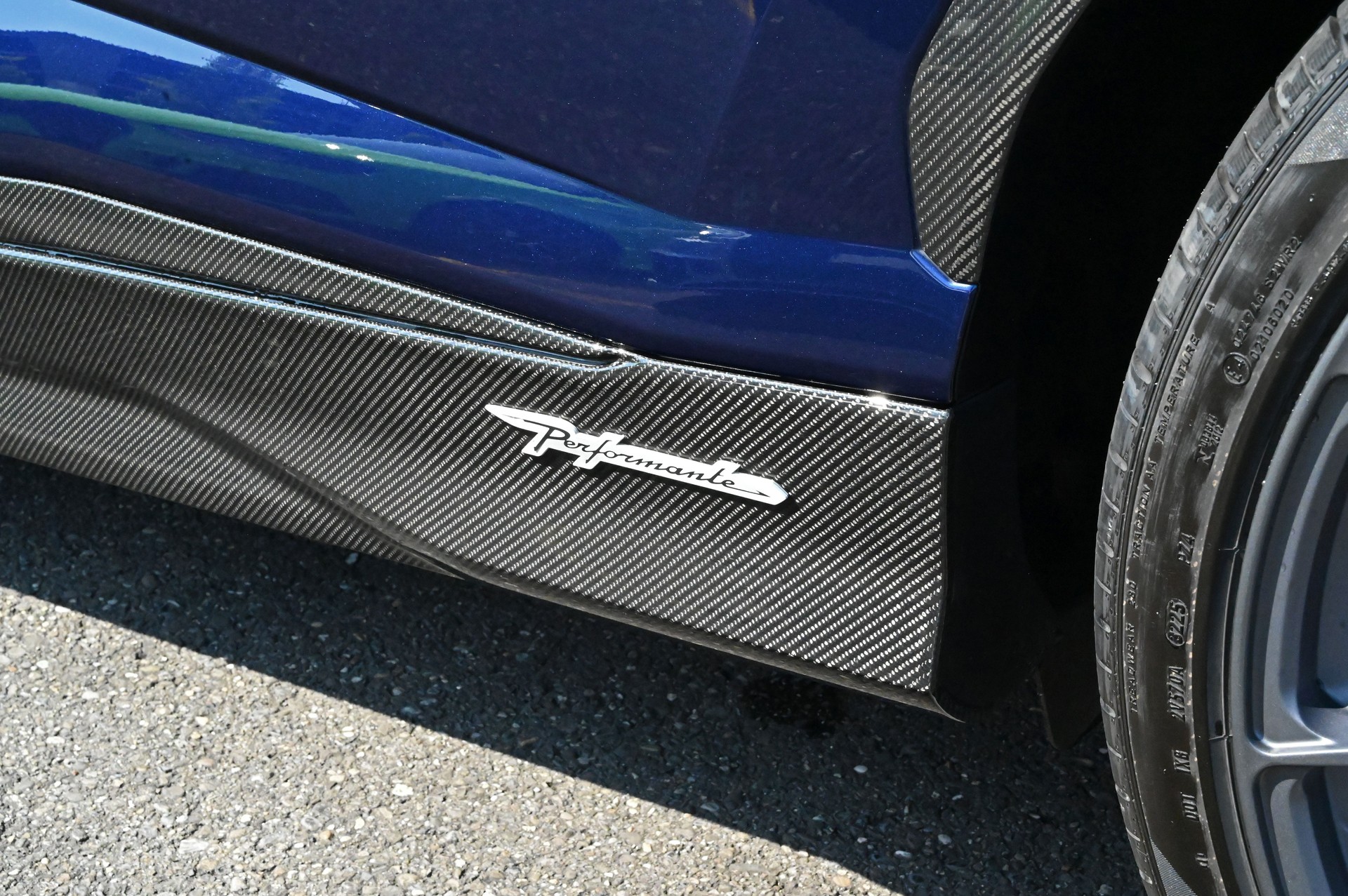 LAMBORGHINI Urus Performante-image-9
