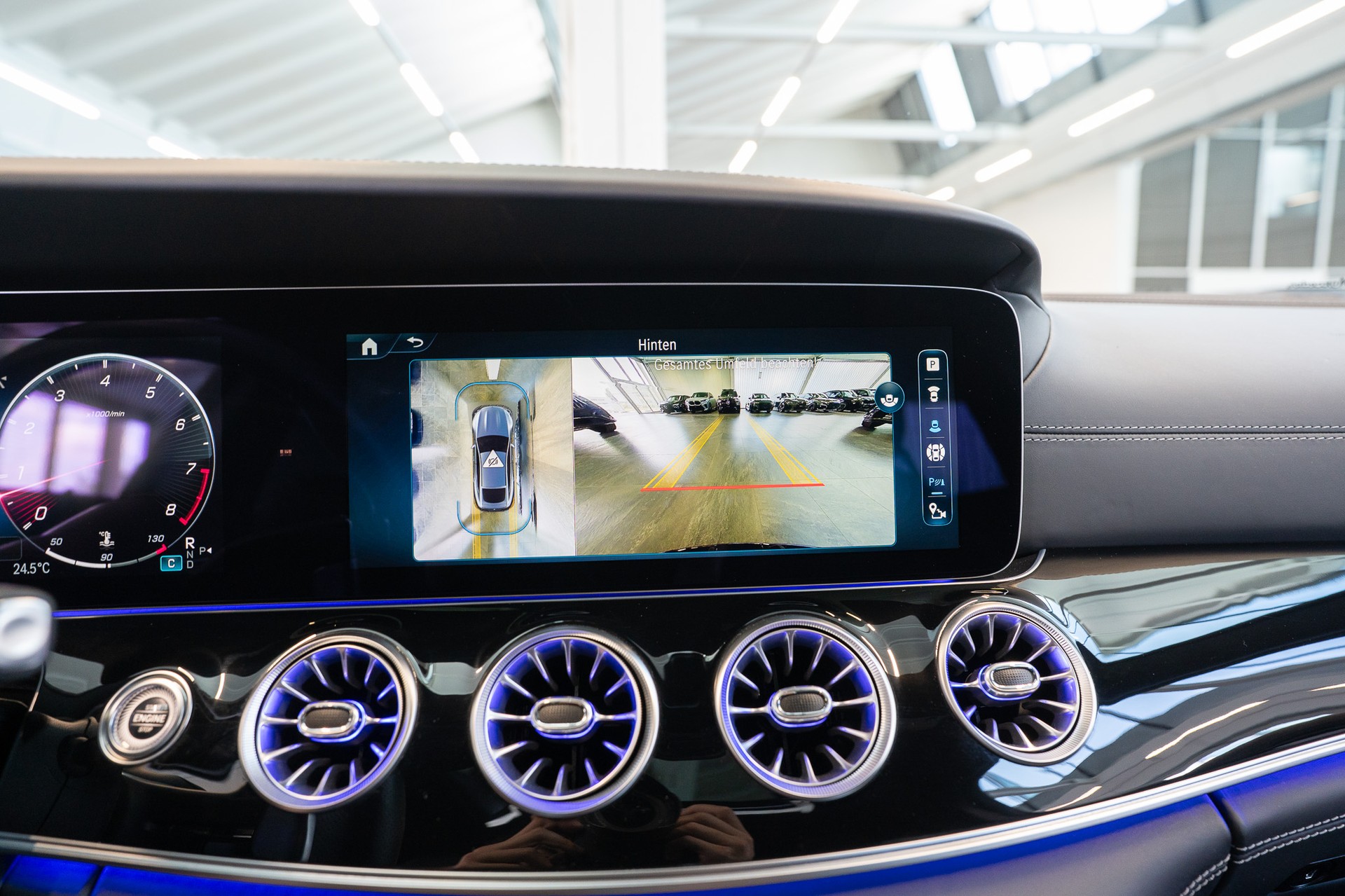 MERCEDES-BENZ AMG GT 63 S 4matic+ / Panorama-Schiebedach / Head-Up Display / Burmester-image-22