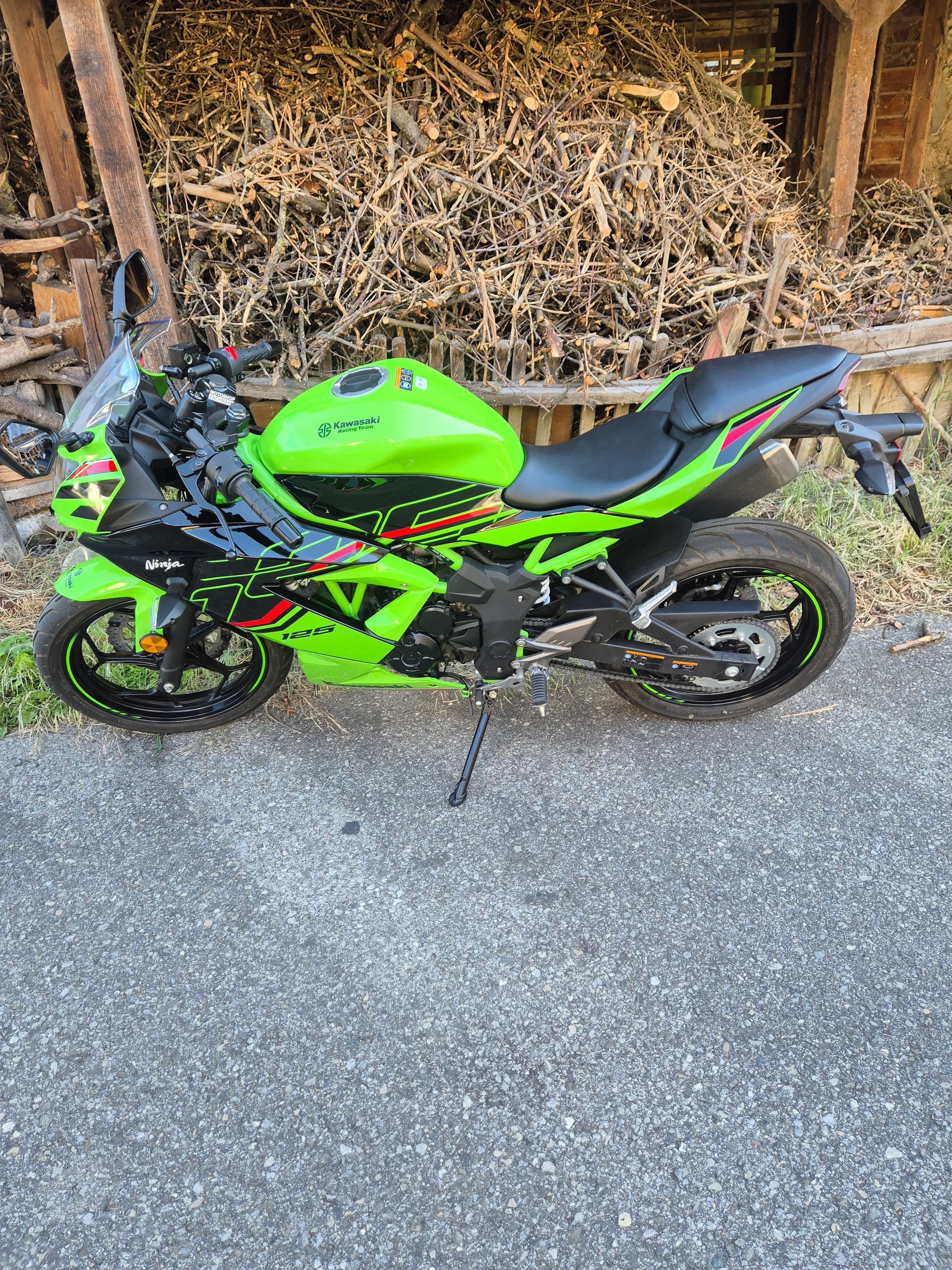 KAWASAKI Ninja 125-image-4