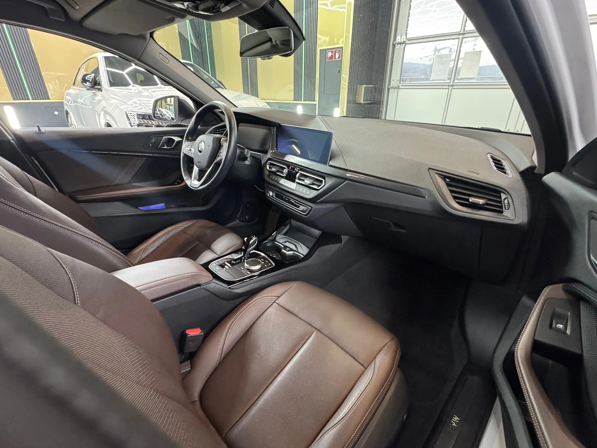 BMW 118d Steptronic-image-9