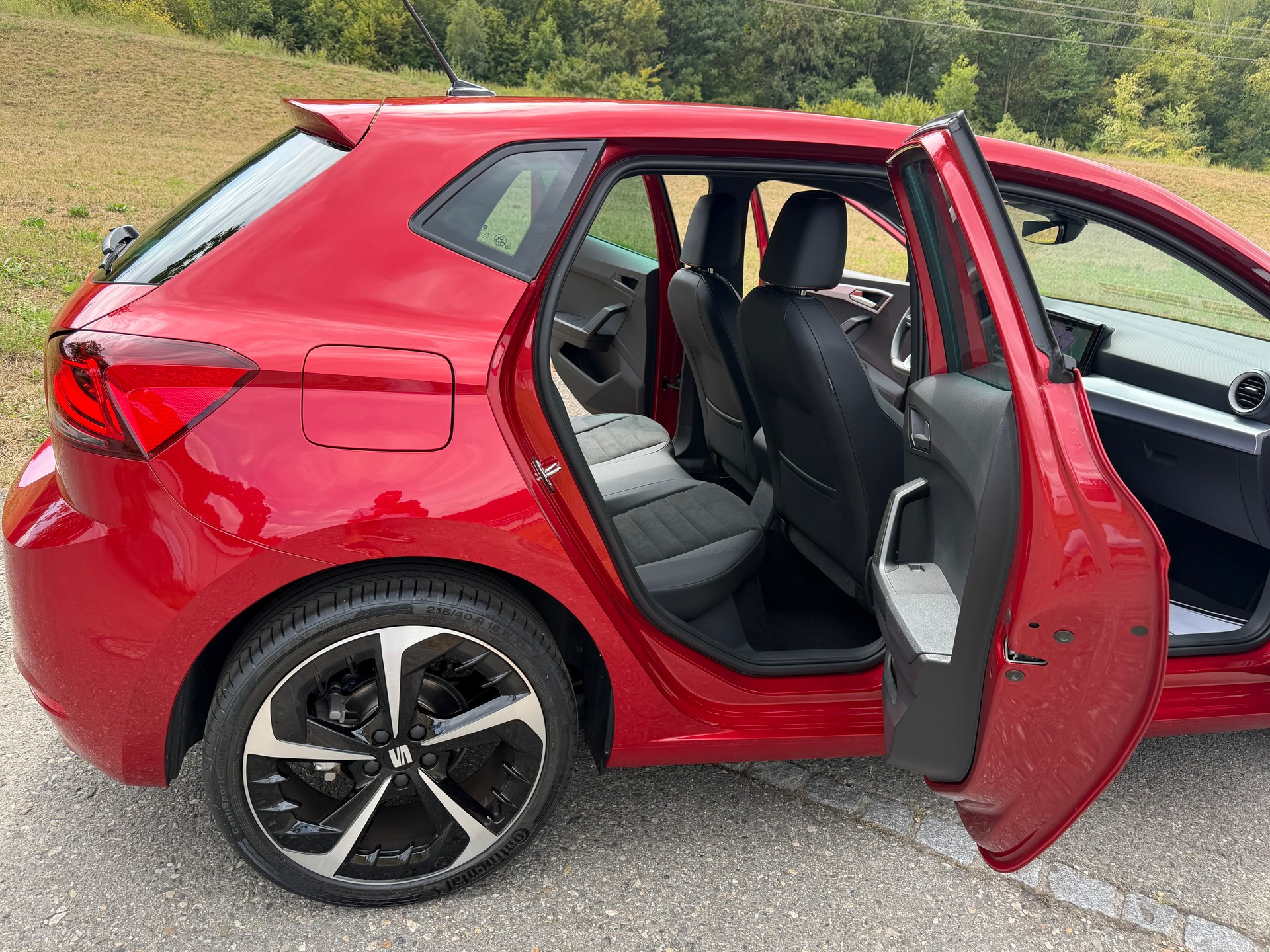 SEAT CH WAGEN !! IBIZA 1.5 "FR SPORT MIT 150 PS" TSI FR DSG-AUTOMAT. KM 5`700 KM. CH WAGEN "AMAG CH" VOLL OPTIONEN.-image-26