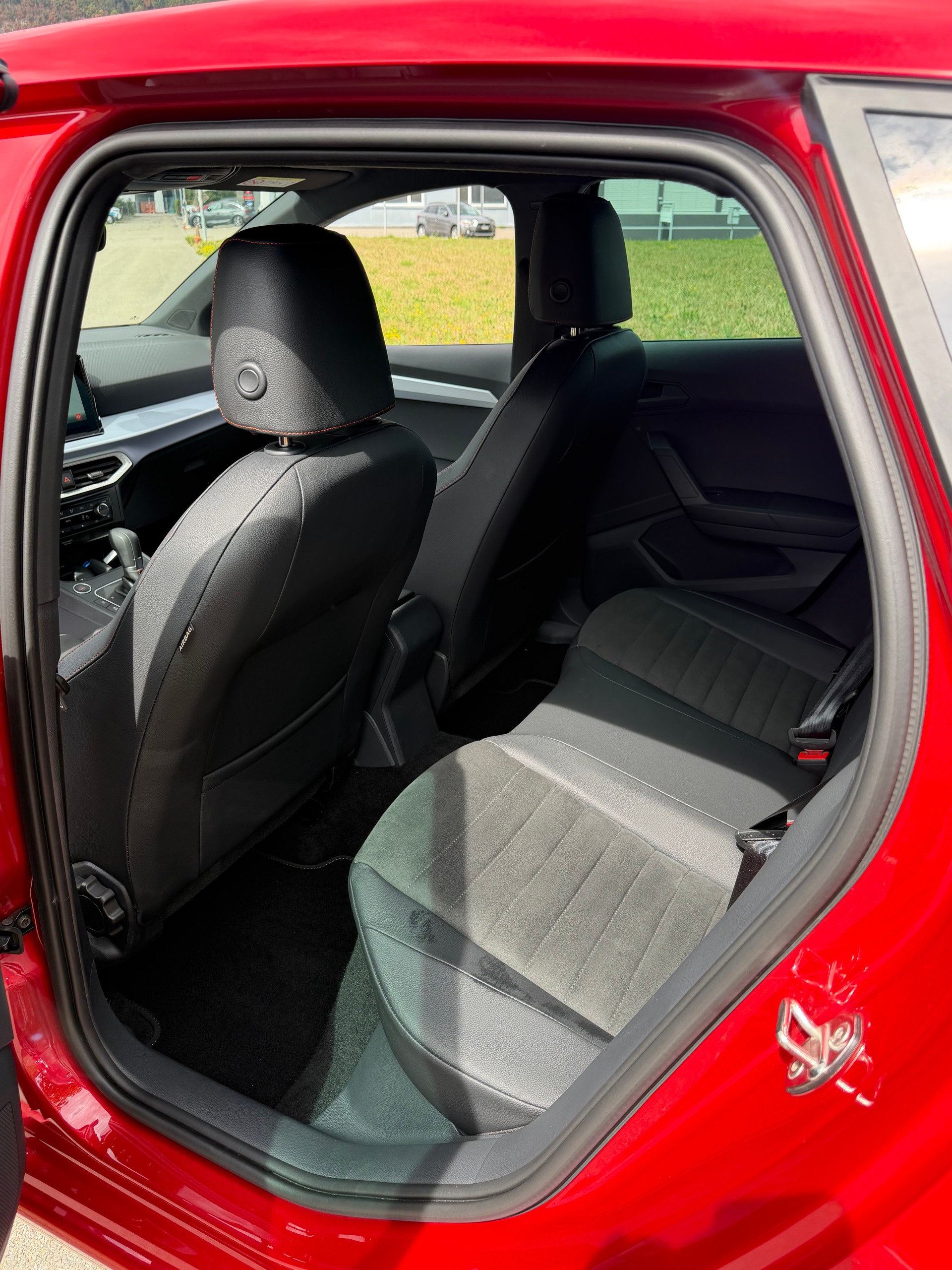 SEAT CH WAGEN !! IBIZA 1.5 "FR SPORT MIT 150 PS" TSI FR DSG-AUTOMAT. KM 5`700 KM. CH WAGEN "AMAG CH" VOLL OPTIONEN.-image-55
