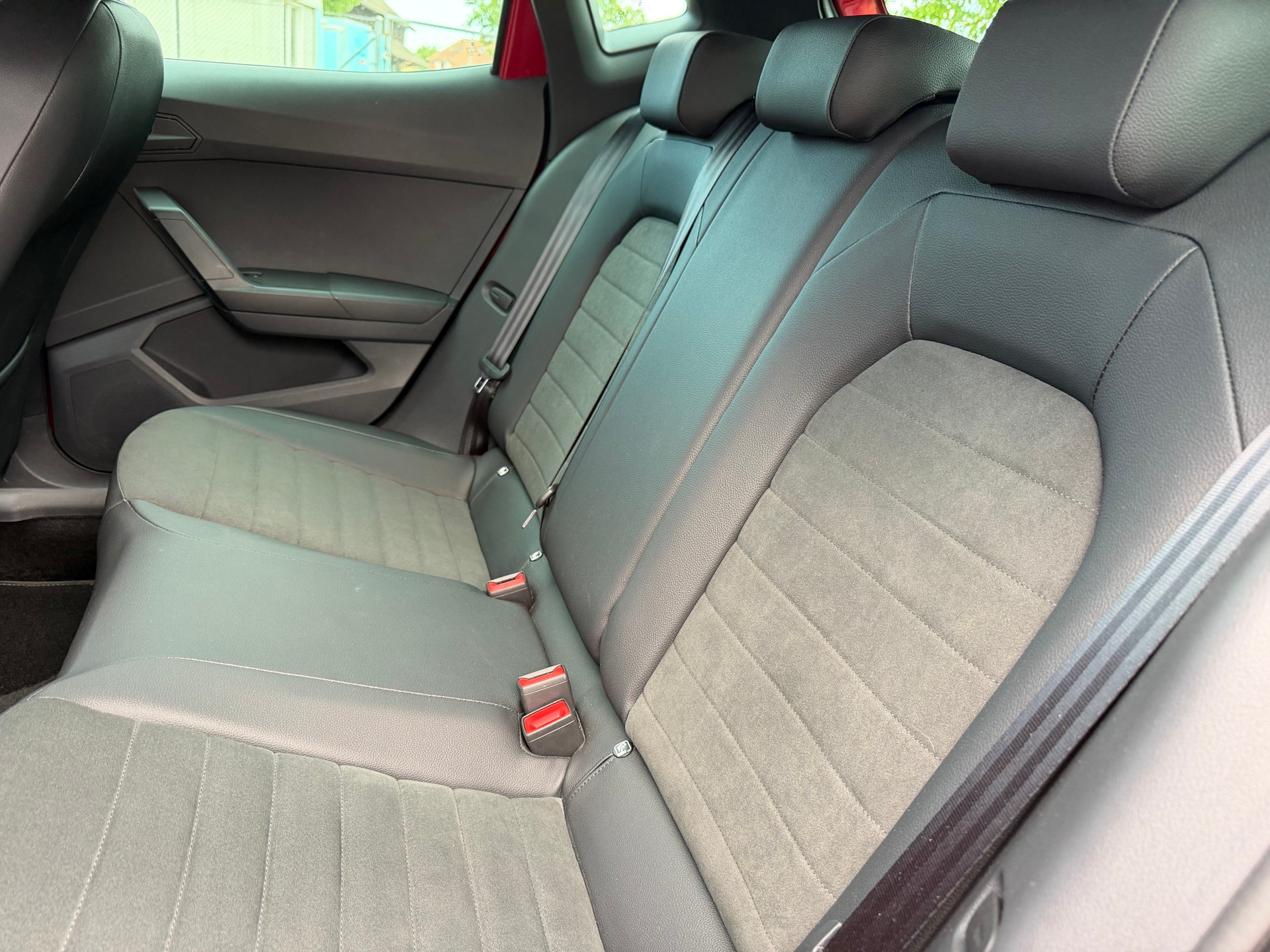 SEAT CH WAGEN !! IBIZA 1.5 "FR SPORT MIT 150 PS" TSI FR DSG-AUTOMAT. KM 5`700 KM. CH WAGEN "AMAG CH" VOLL OPTIONEN.-image-41