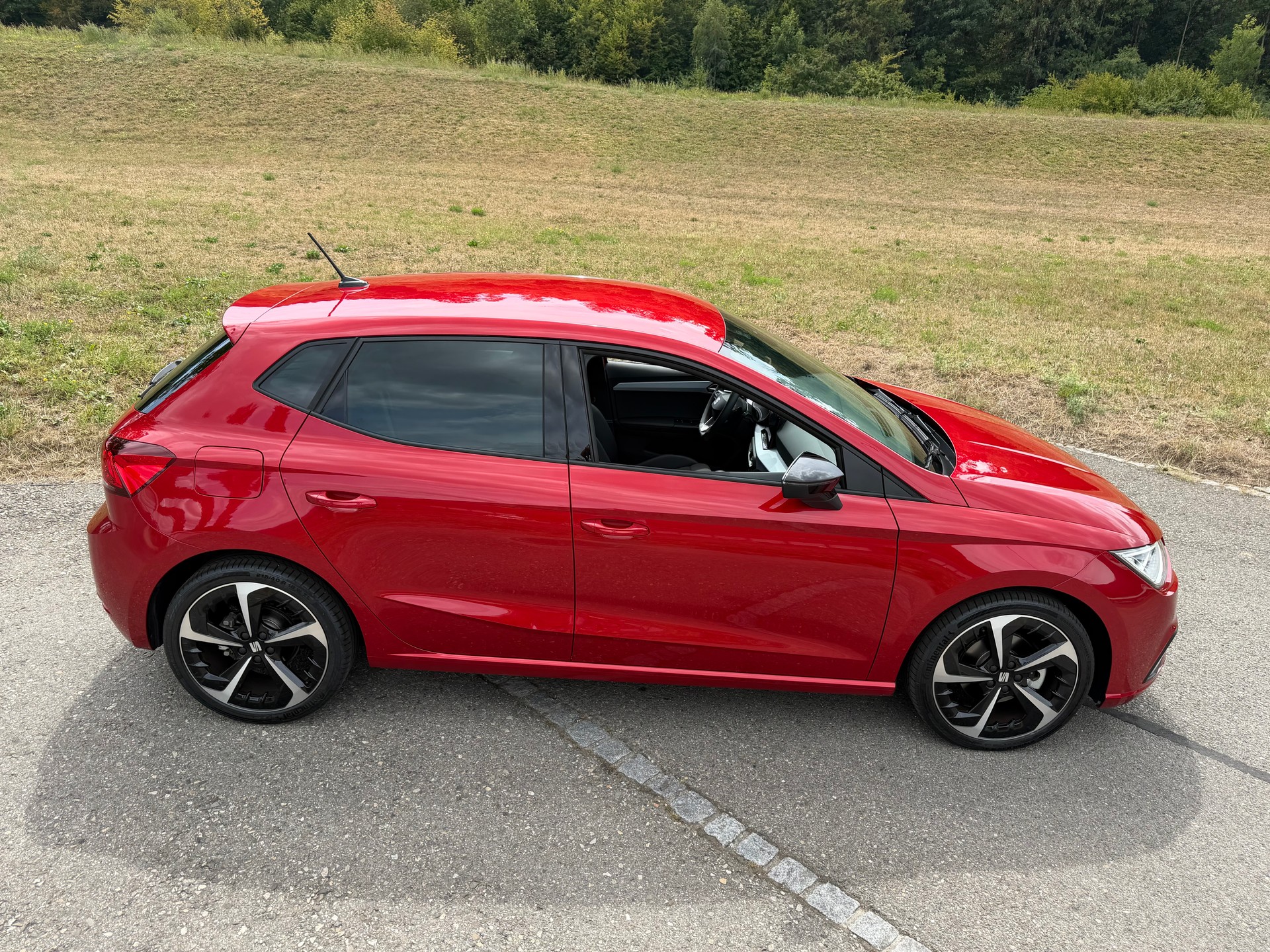 SEAT CH WAGEN !! IBIZA 1.5 "FR SPORT MIT 150 PS" TSI FR DSG-AUTOMAT. KM 5`700 KM. CH WAGEN "AMAG CH" VOLL OPTIONEN.-image-10