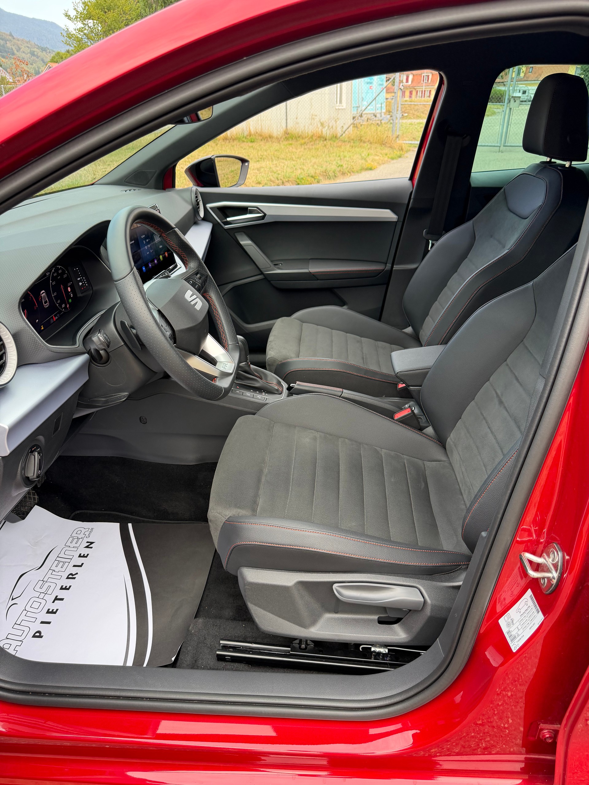 SEAT CH WAGEN !! IBIZA 1.5 "FR SPORT MIT 150 PS" TSI FR DSG-AUTOMAT. KM 5`700 KM. CH WAGEN "AMAG CH" VOLL OPTIONEN.-image-6