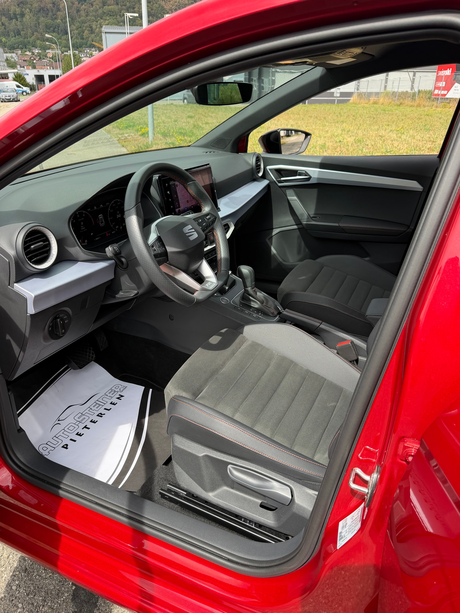SEAT CH WAGEN !! IBIZA 1.5 "FR SPORT MIT 150 PS" TSI FR DSG-AUTOMAT. KM 5`700 KM. CH WAGEN "AMAG CH" VOLL OPTIONEN.-image-56