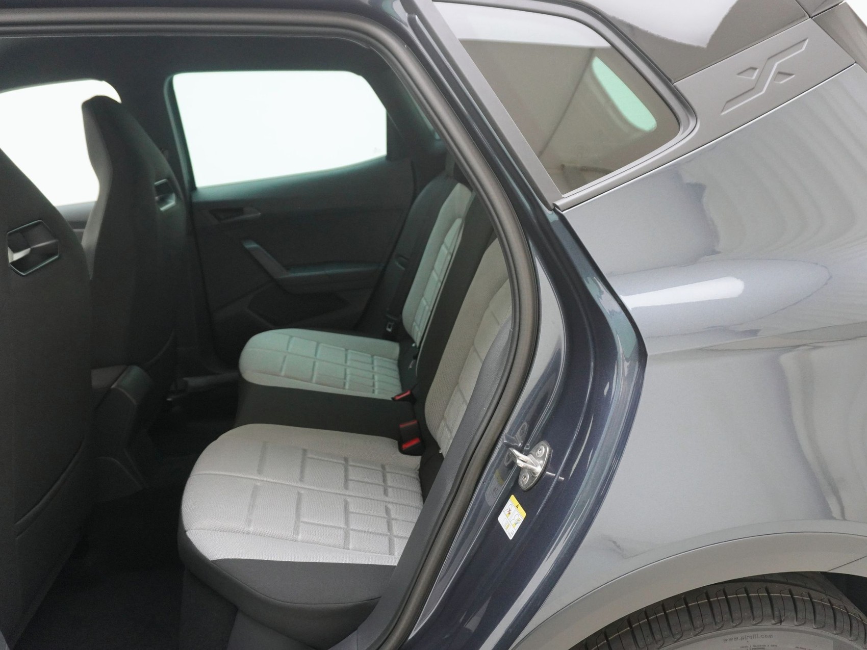 SEAT Arona 1.5 TSI FR DSG *Rundumsorglospaket*-image-14