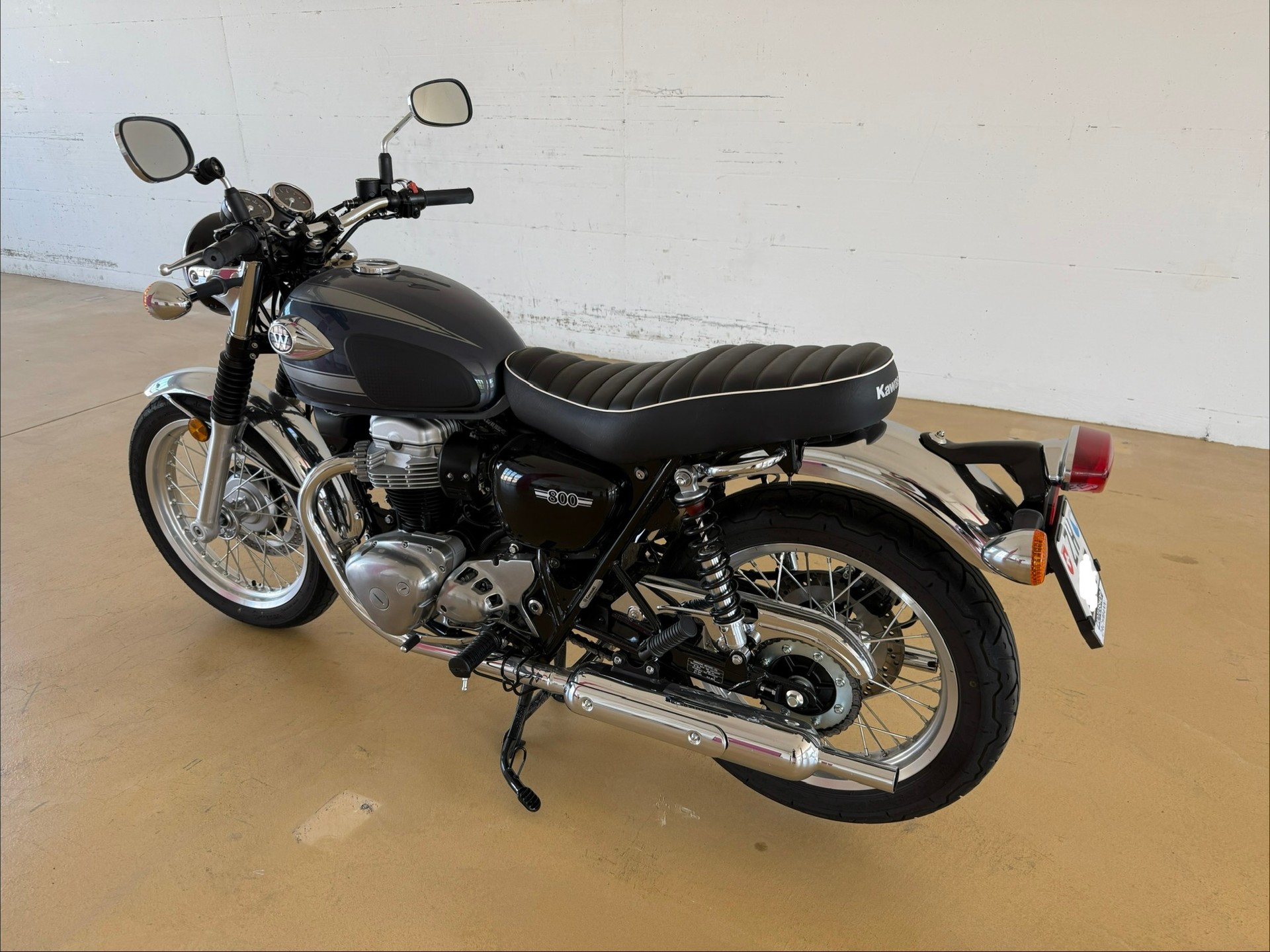 KAWASAKI W 800-image-1