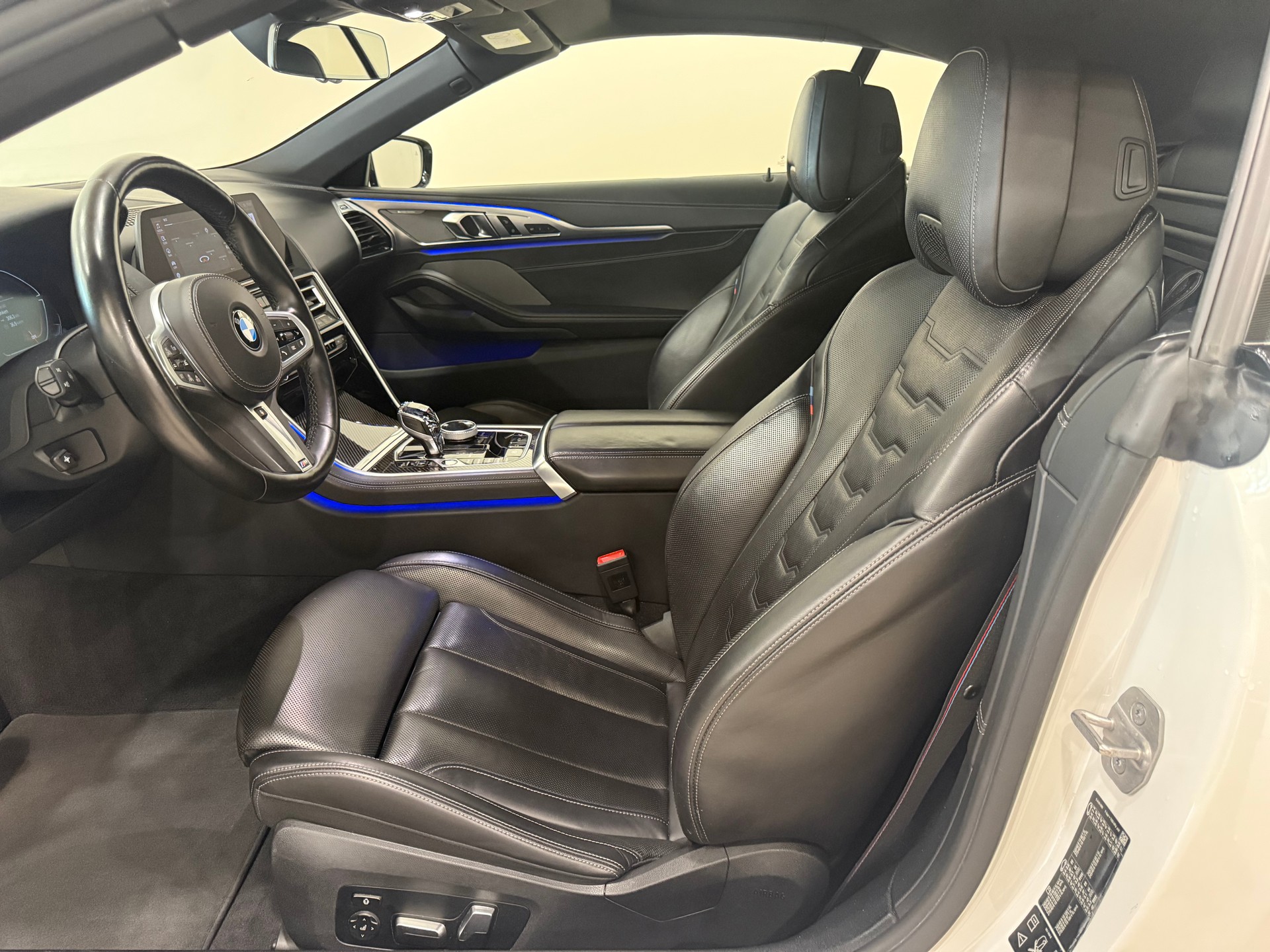 BMW 840i xDrive M Sport Steptronic-image-9