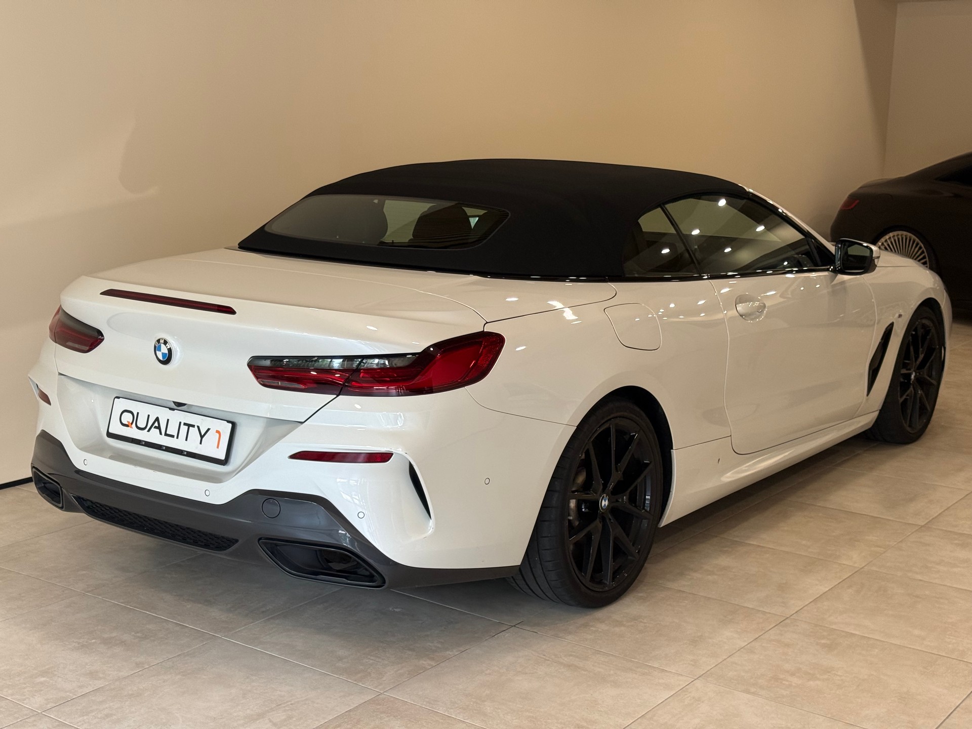 BMW 840i xDrive M Sport Steptronic-image-6
