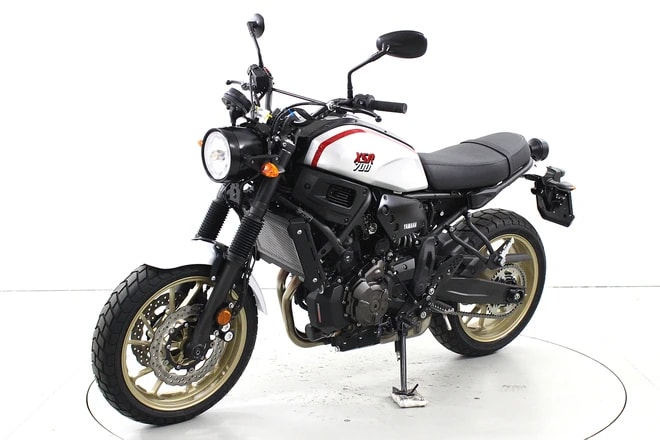 YAMAHA XSR 700-image-2