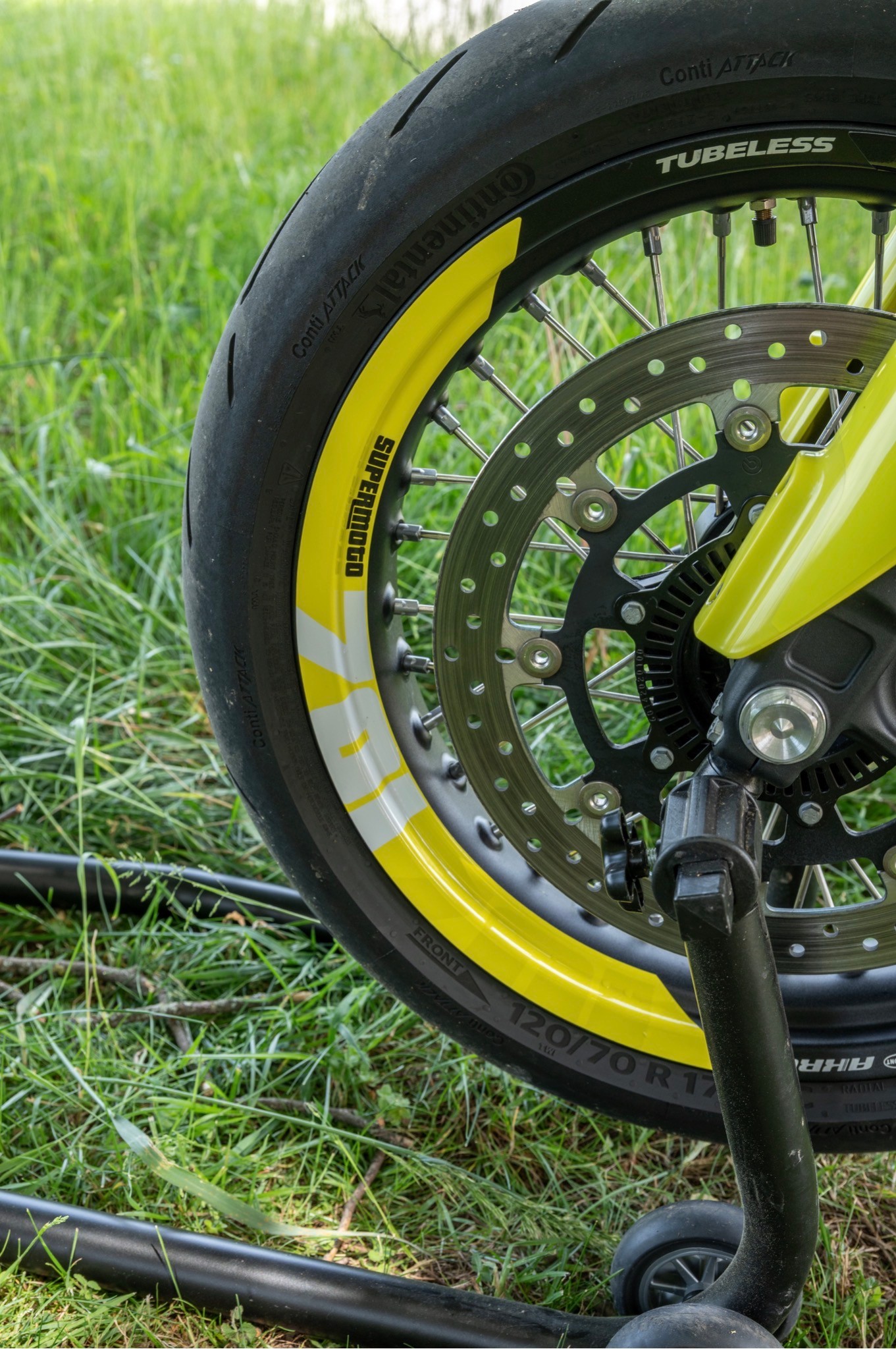 HUSQVARNA 701 Supermoto-image-15