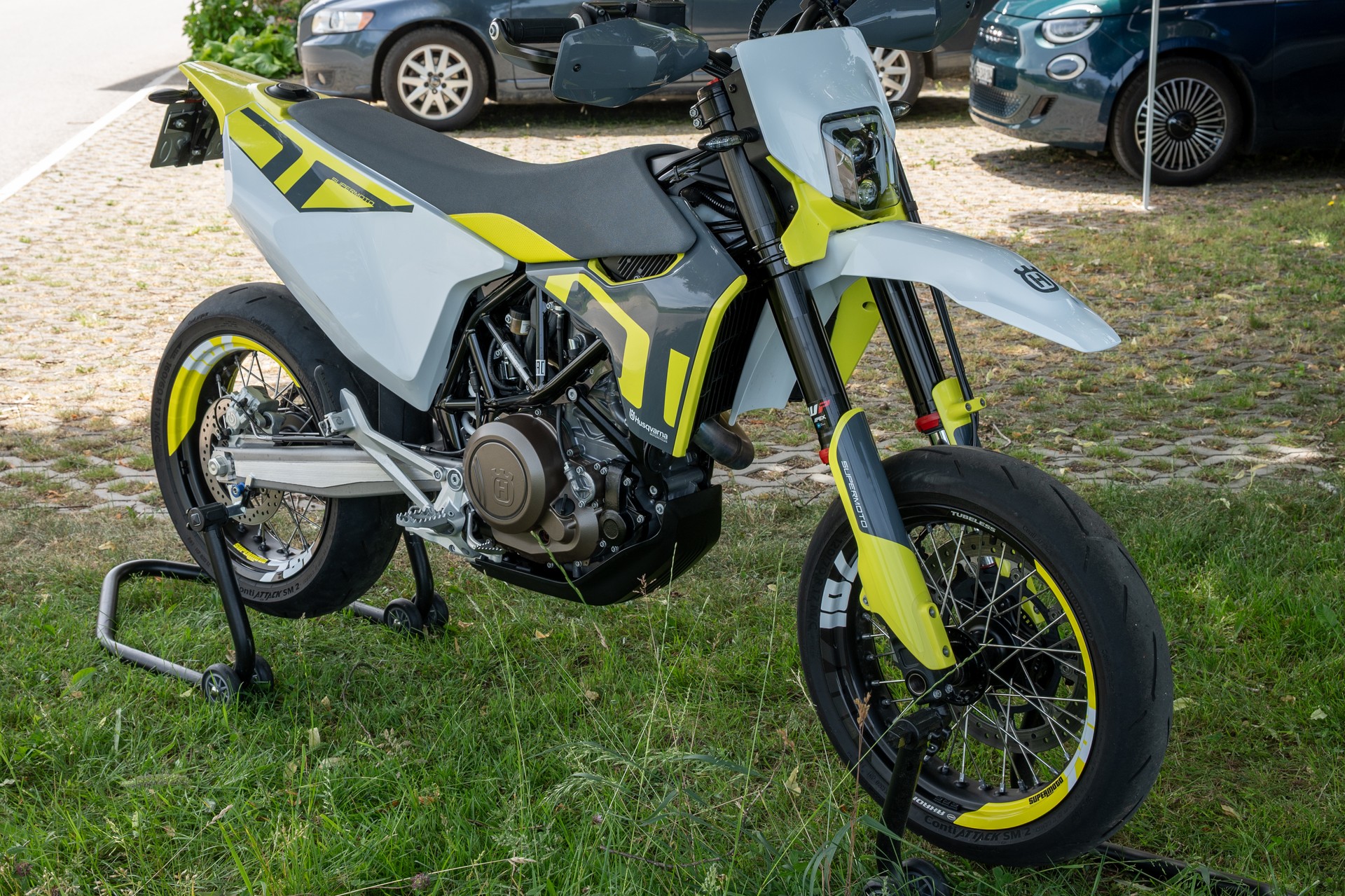HUSQVARNA 701 Supermoto-image-0