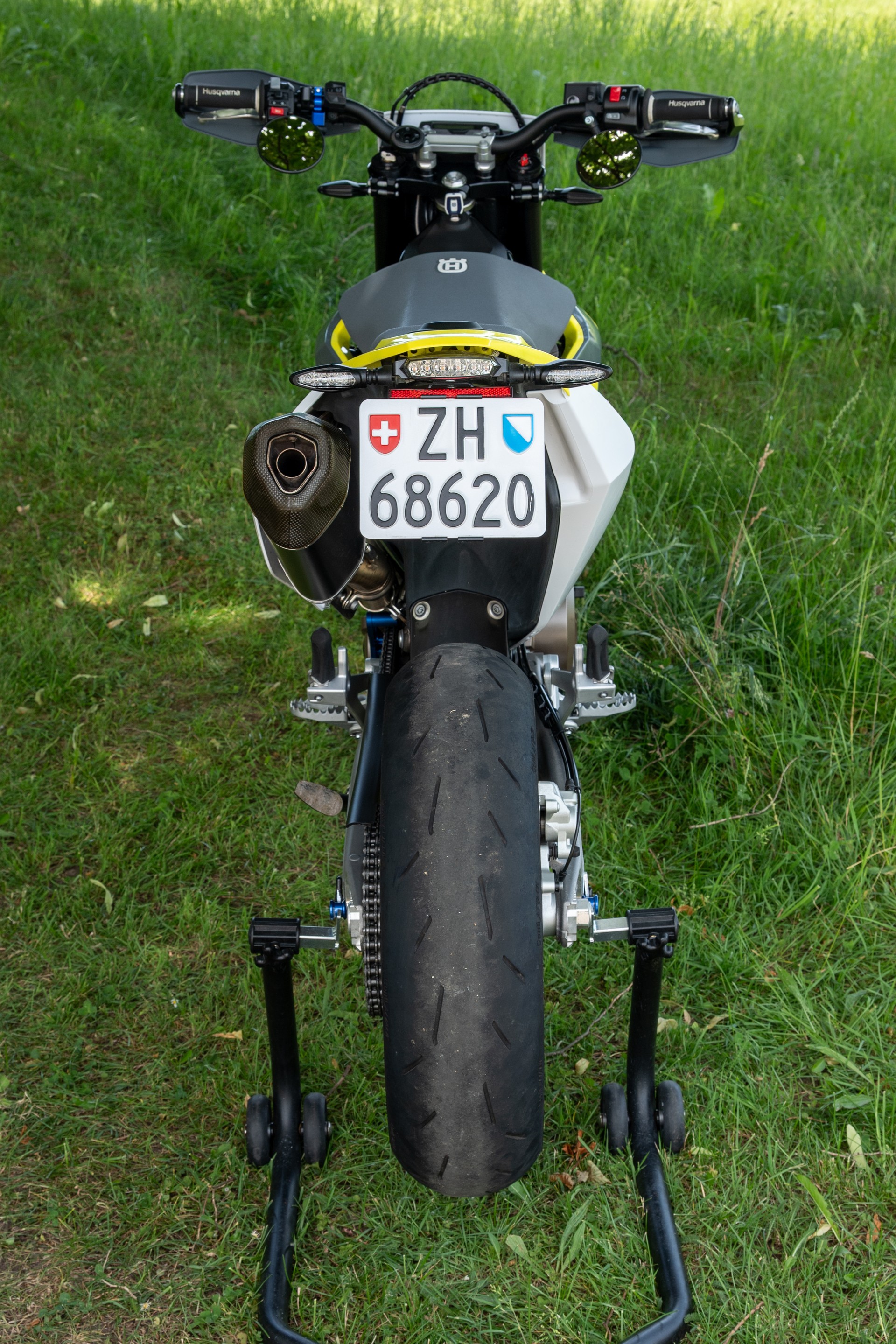 HUSQVARNA 701 Supermoto-image-10