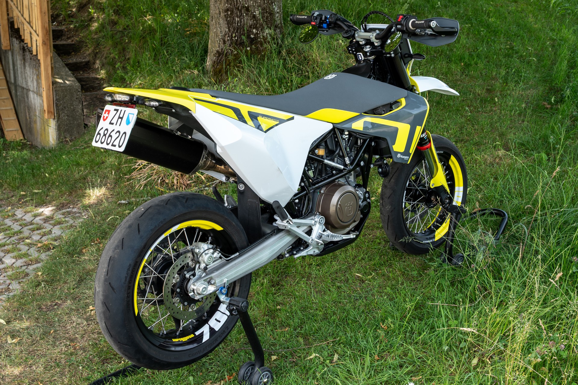 HUSQVARNA 701 Supermoto-image-5