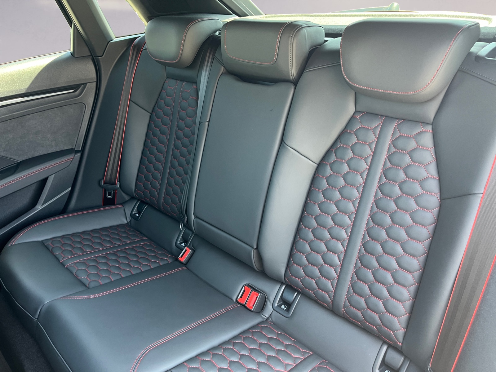 AUDI RS3 Sportback 2.5 TSI quattro S-tronic-image-20