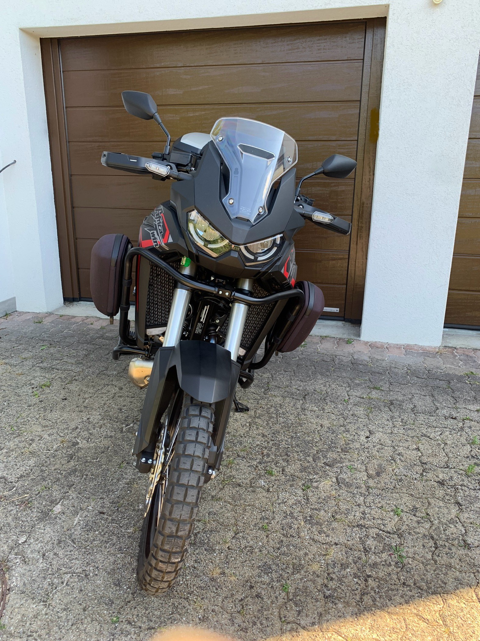 HONDA CRF 1100 Africa Twin-image-2
