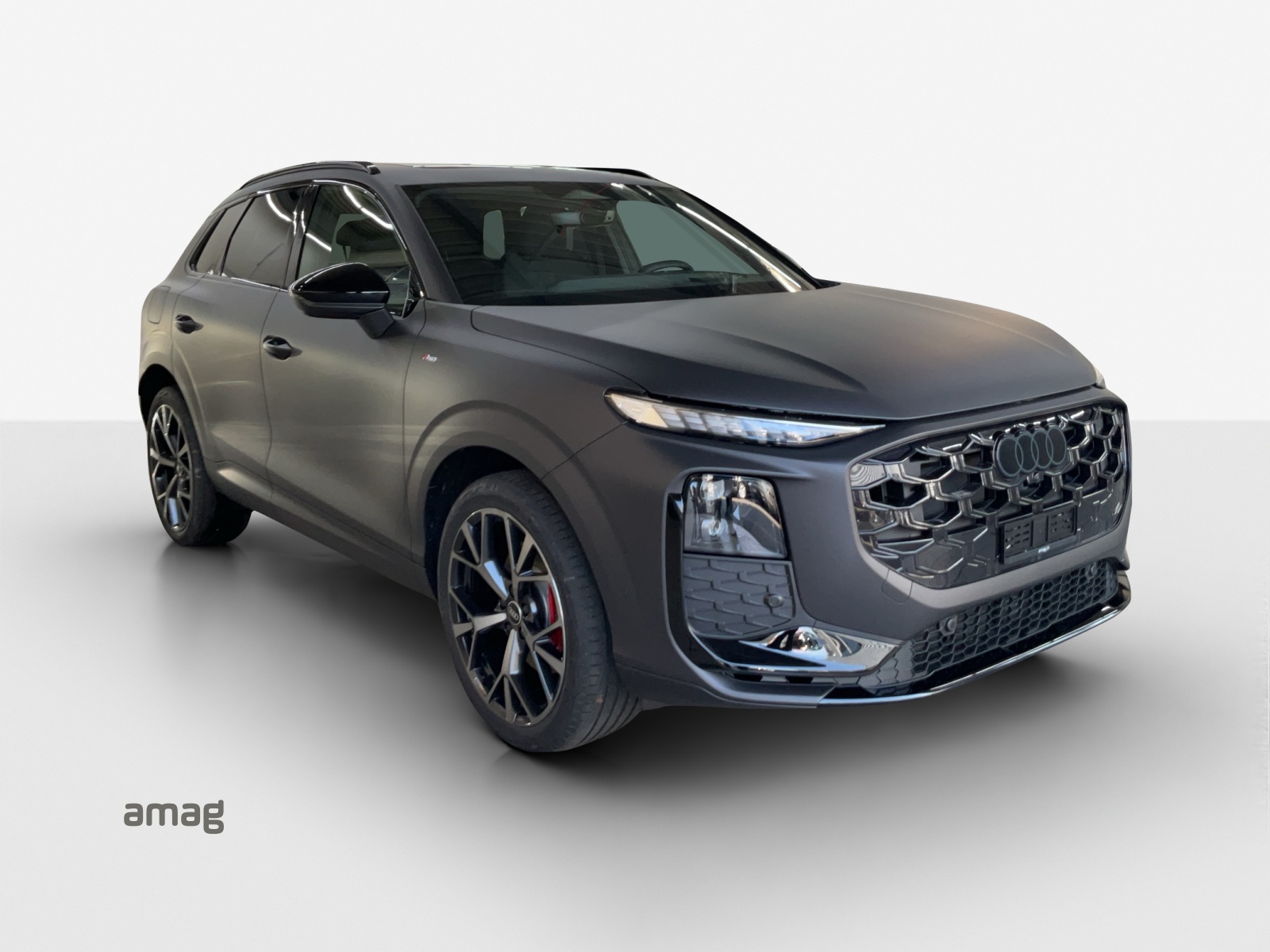 AUDI Q3 SUV TFSI quattro 195 kW S tronic-image-5